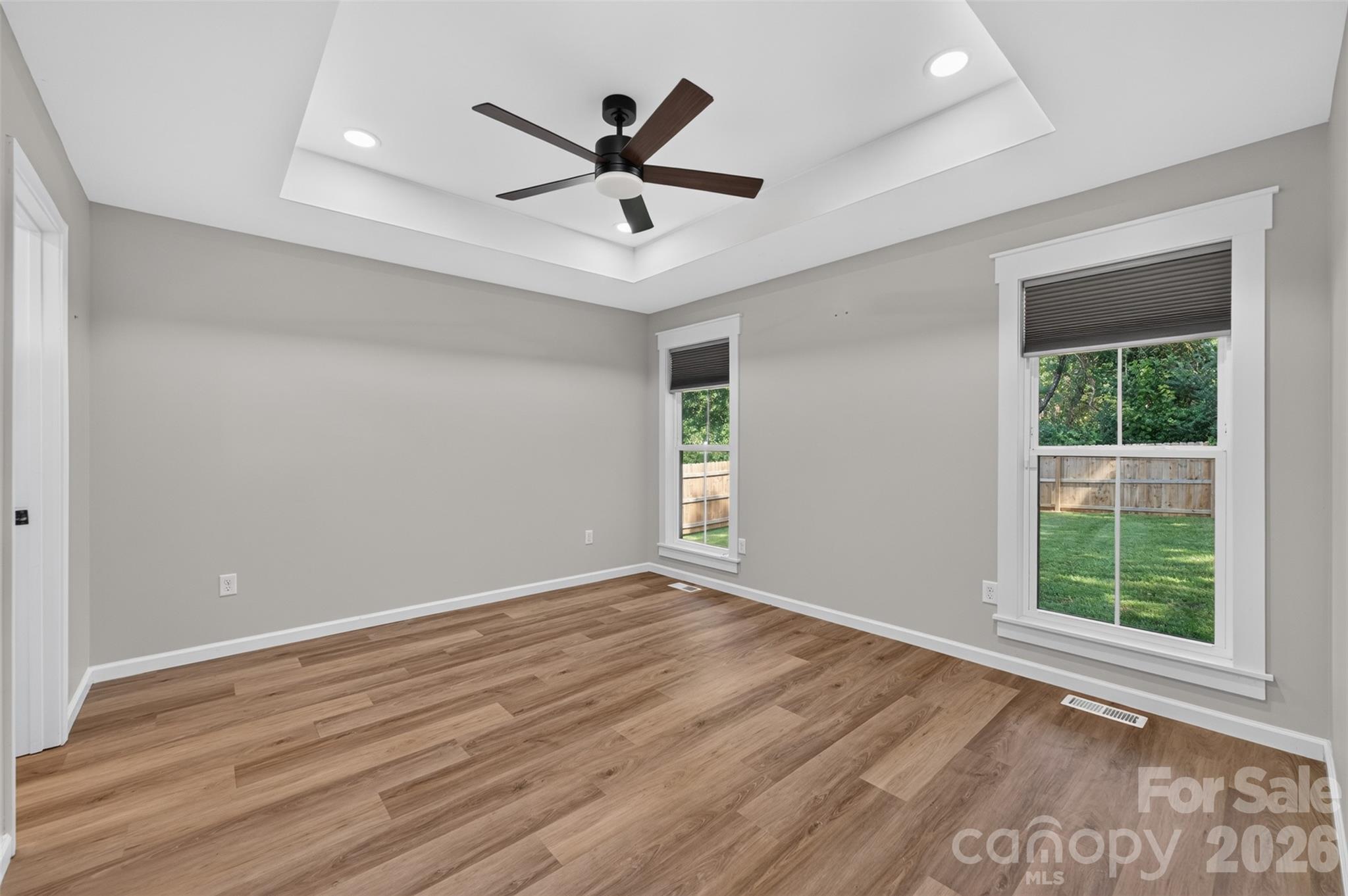 2416 4th Avenue NW — Hickory
