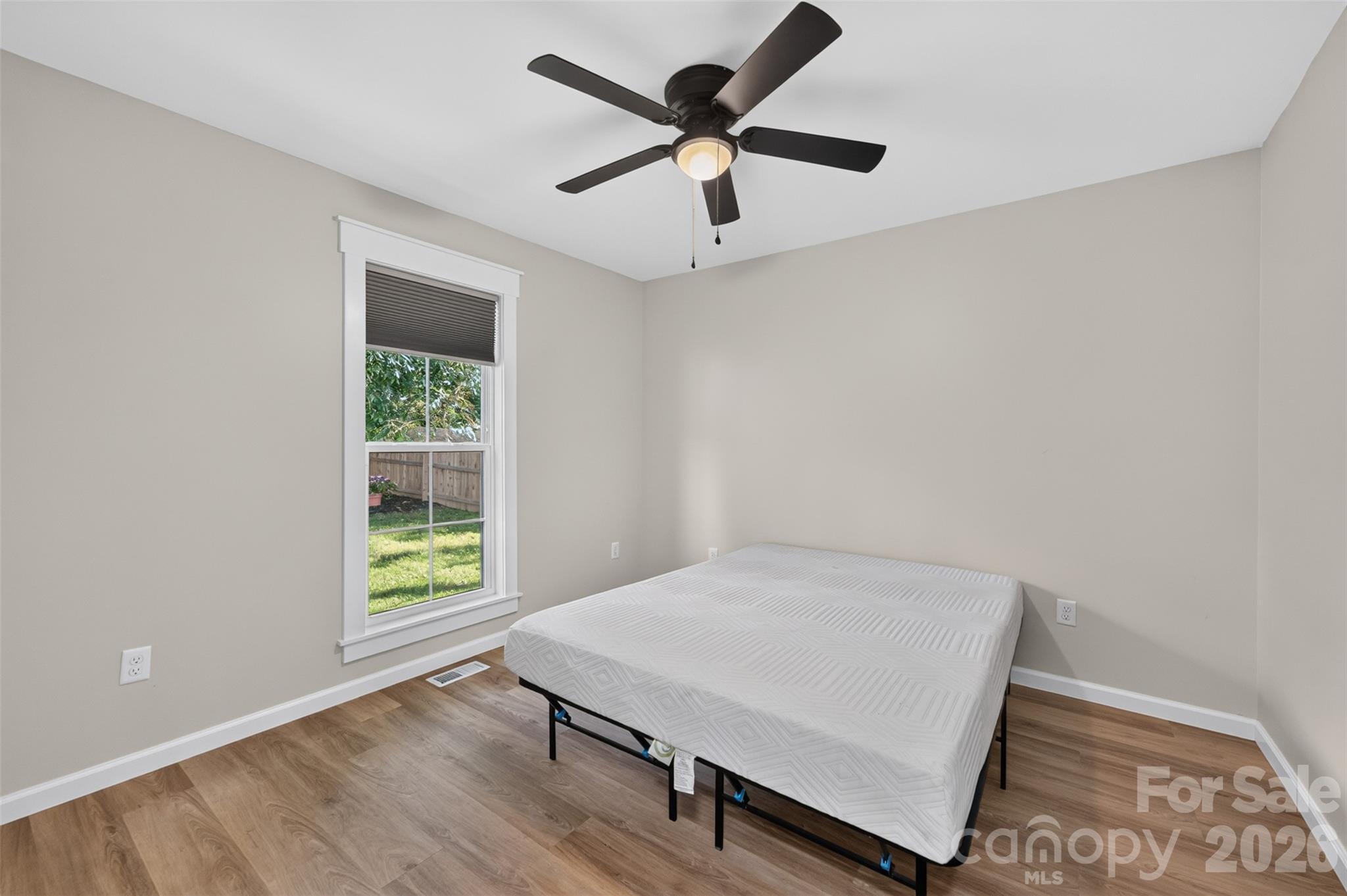 2416 4th Avenue NW — Hickory