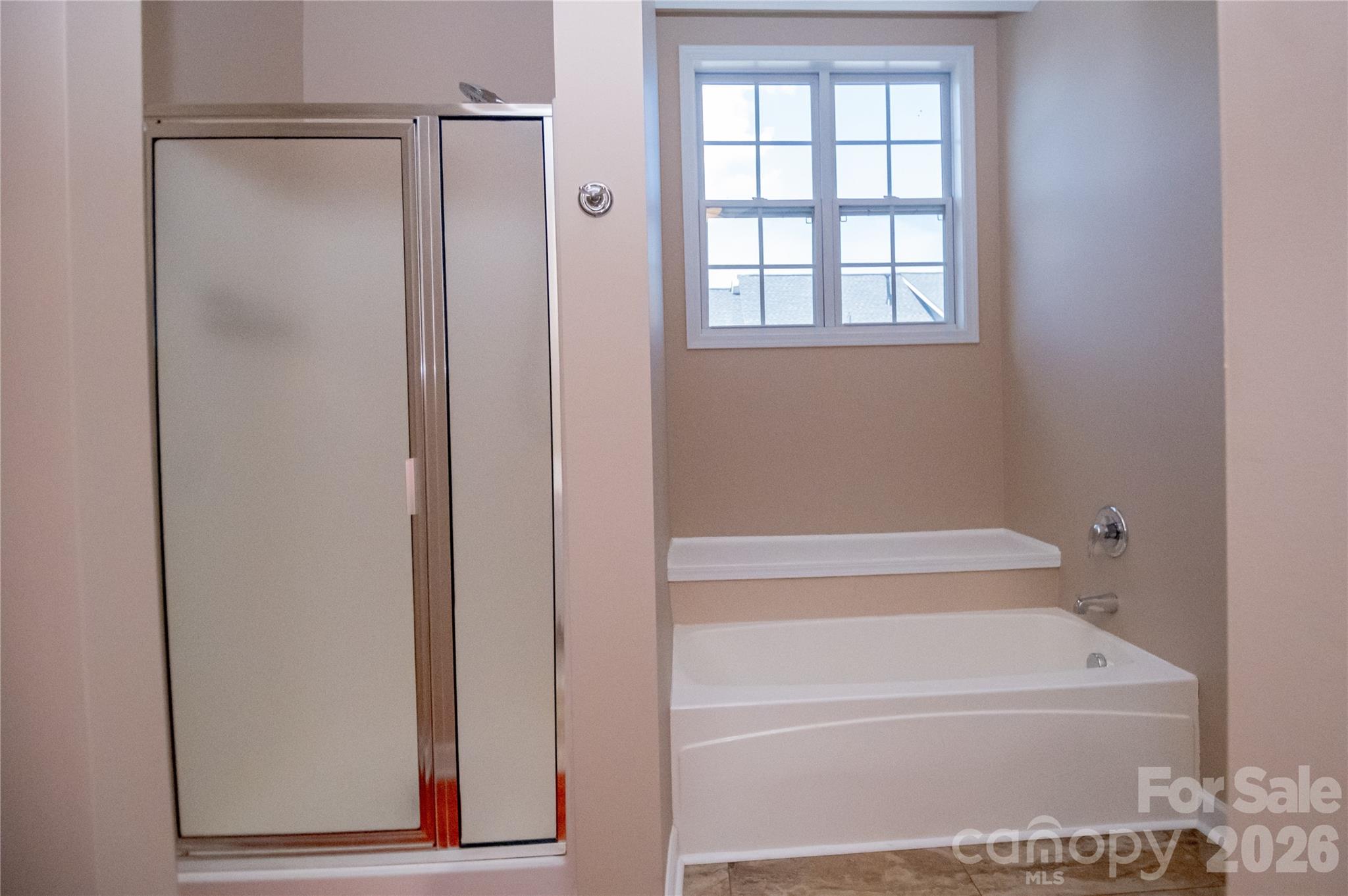 105 E Commons Drive — Morganton