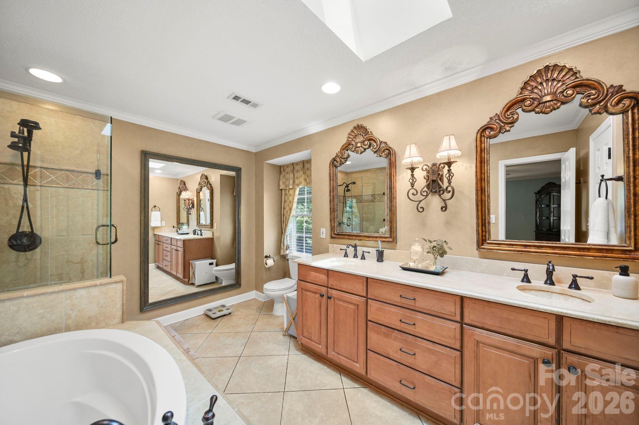 200 Keyhole Court — Cramerton