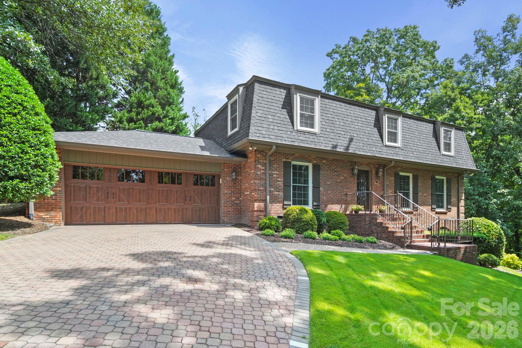 200 Keyhole Court — Cramerton
