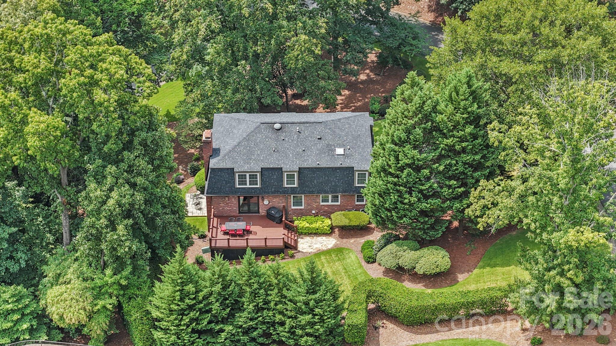 200 Keyhole Court — Cramerton