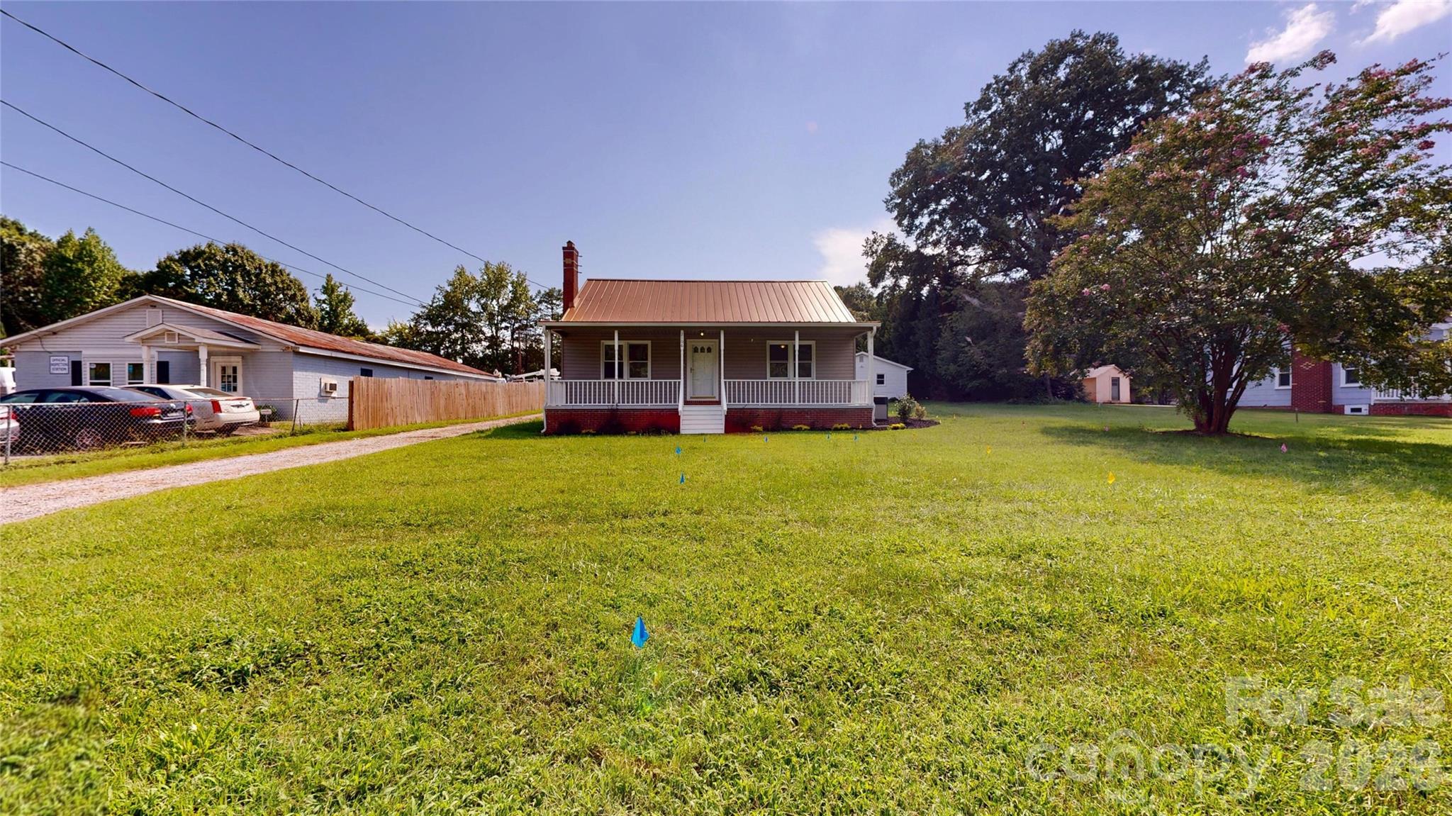 2106 Statesville Highway — Mooresville