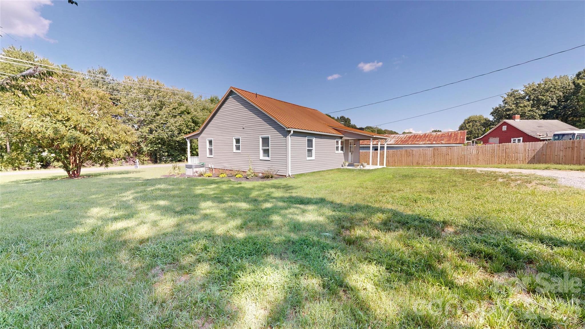 2106 Statesville Highway — Mooresville