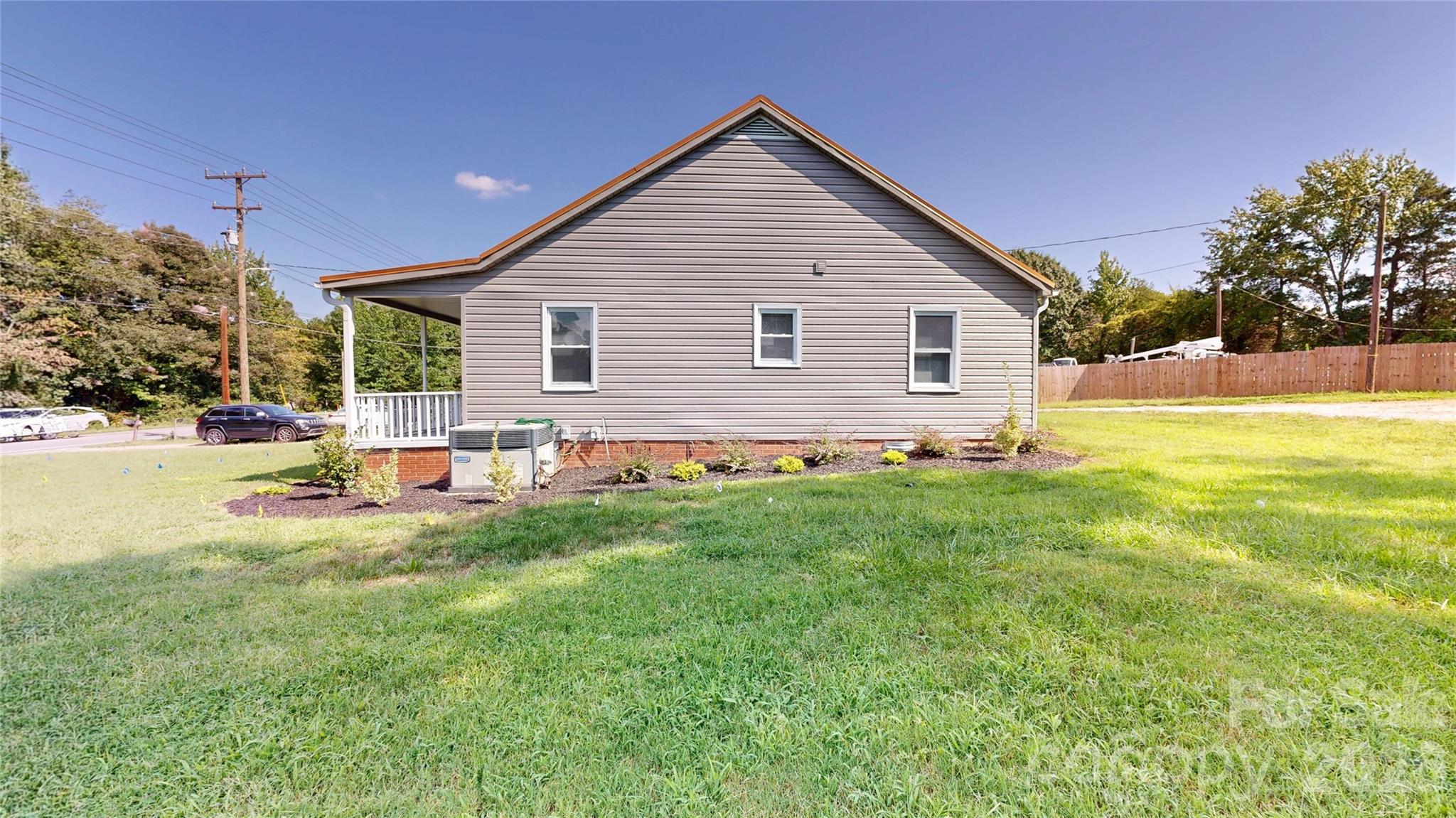 2106 Statesville Highway — Mooresville
