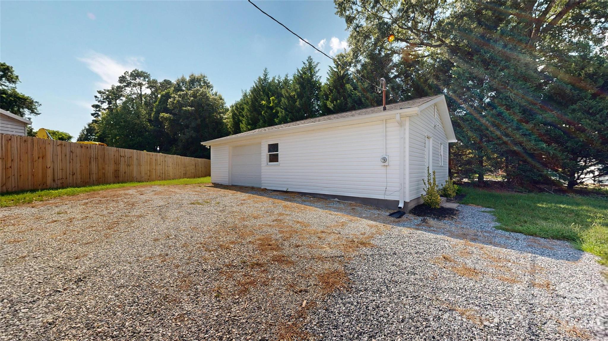 2106 Statesville Highway — Mooresville