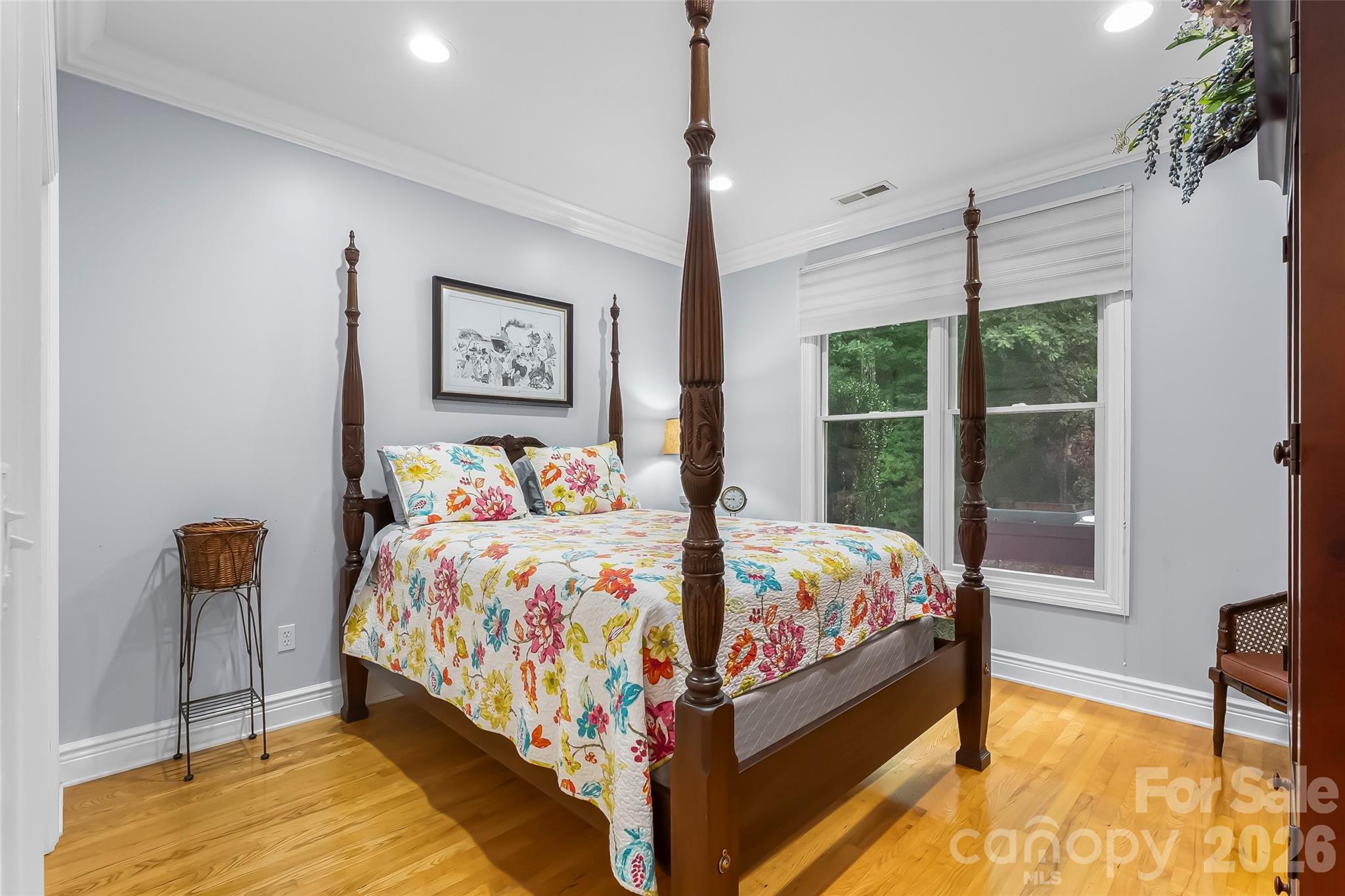 705 Waters Edge Drive — Nebo