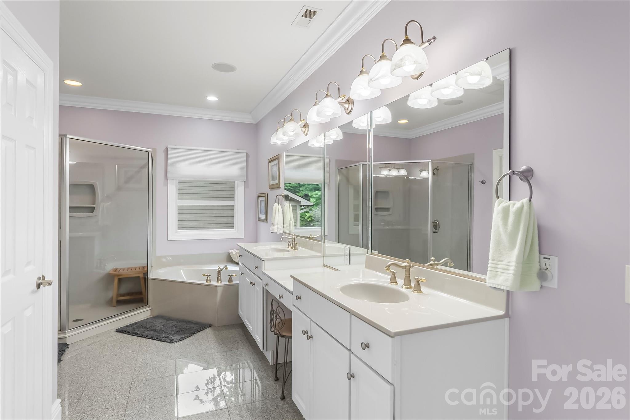 705 Waters Edge Drive — Nebo