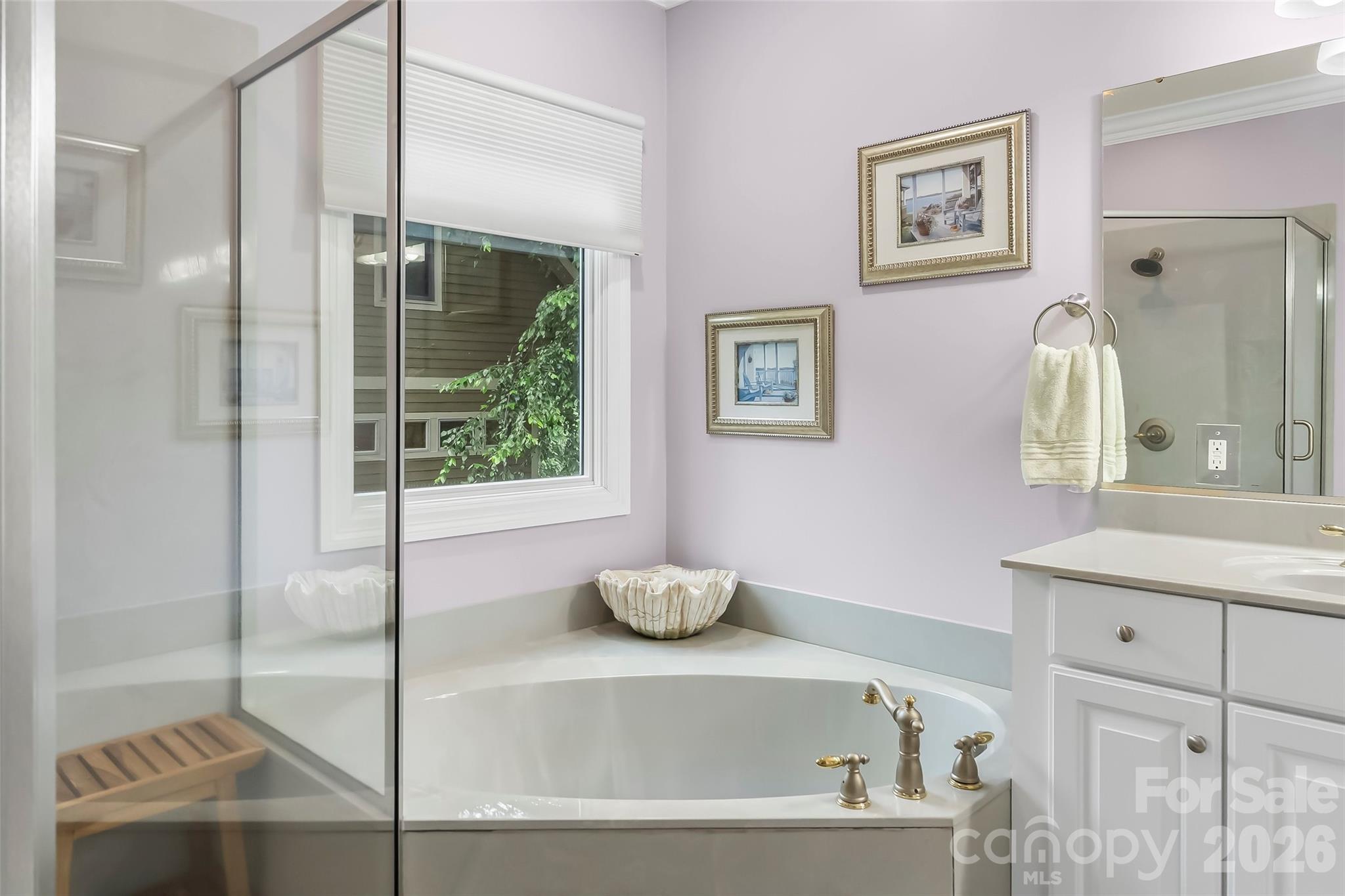 705 Waters Edge Drive — Nebo