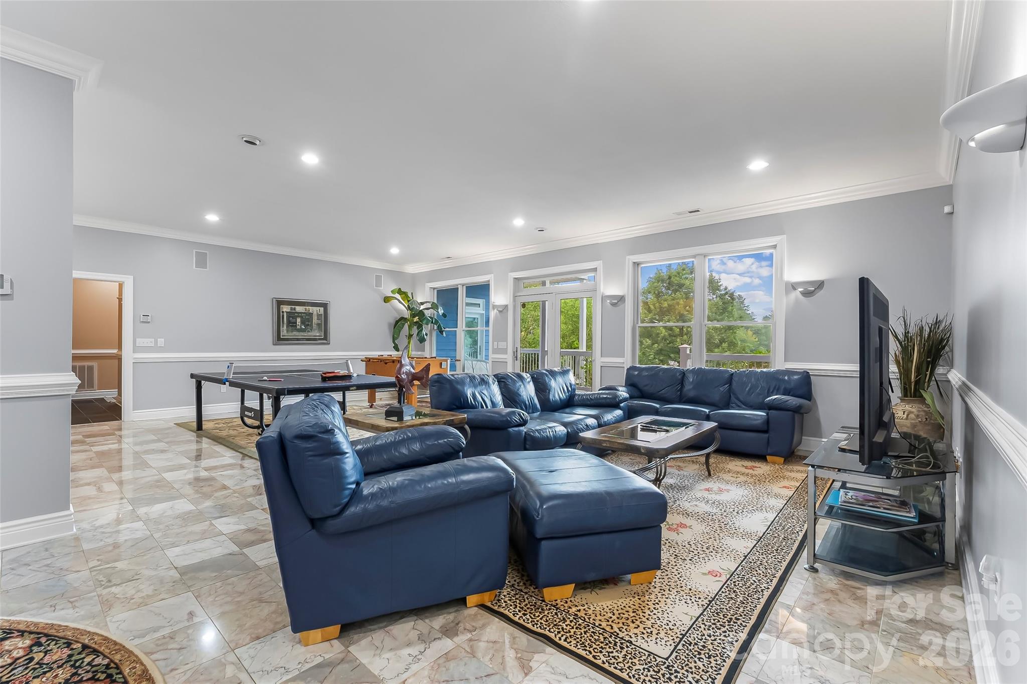 705 Waters Edge Drive — Nebo