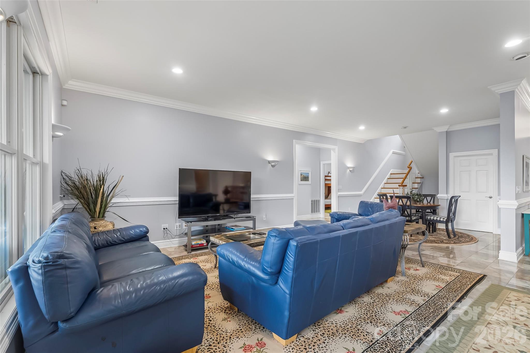 705 Waters Edge Drive — Nebo