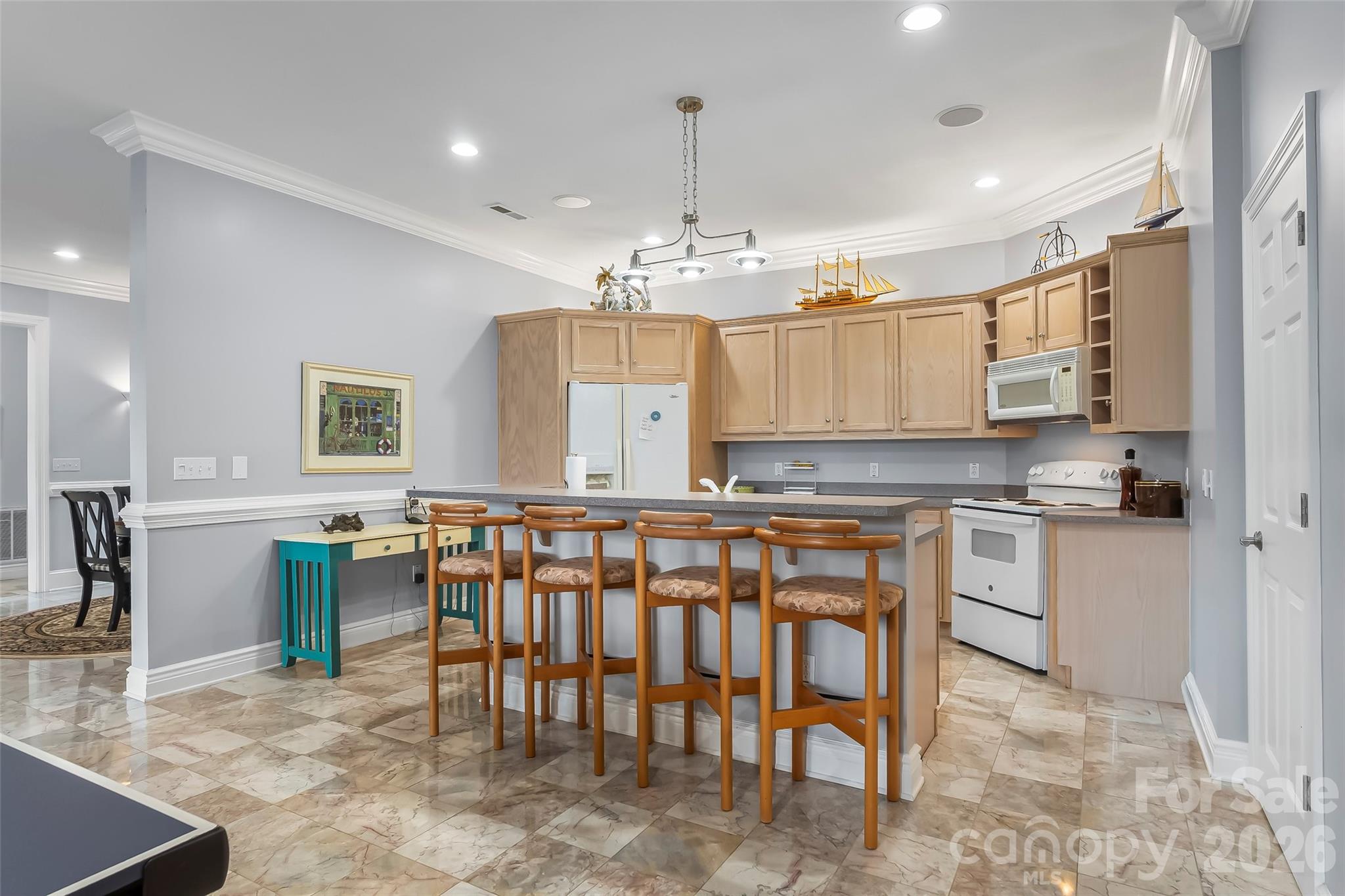 705 Waters Edge Drive — Nebo