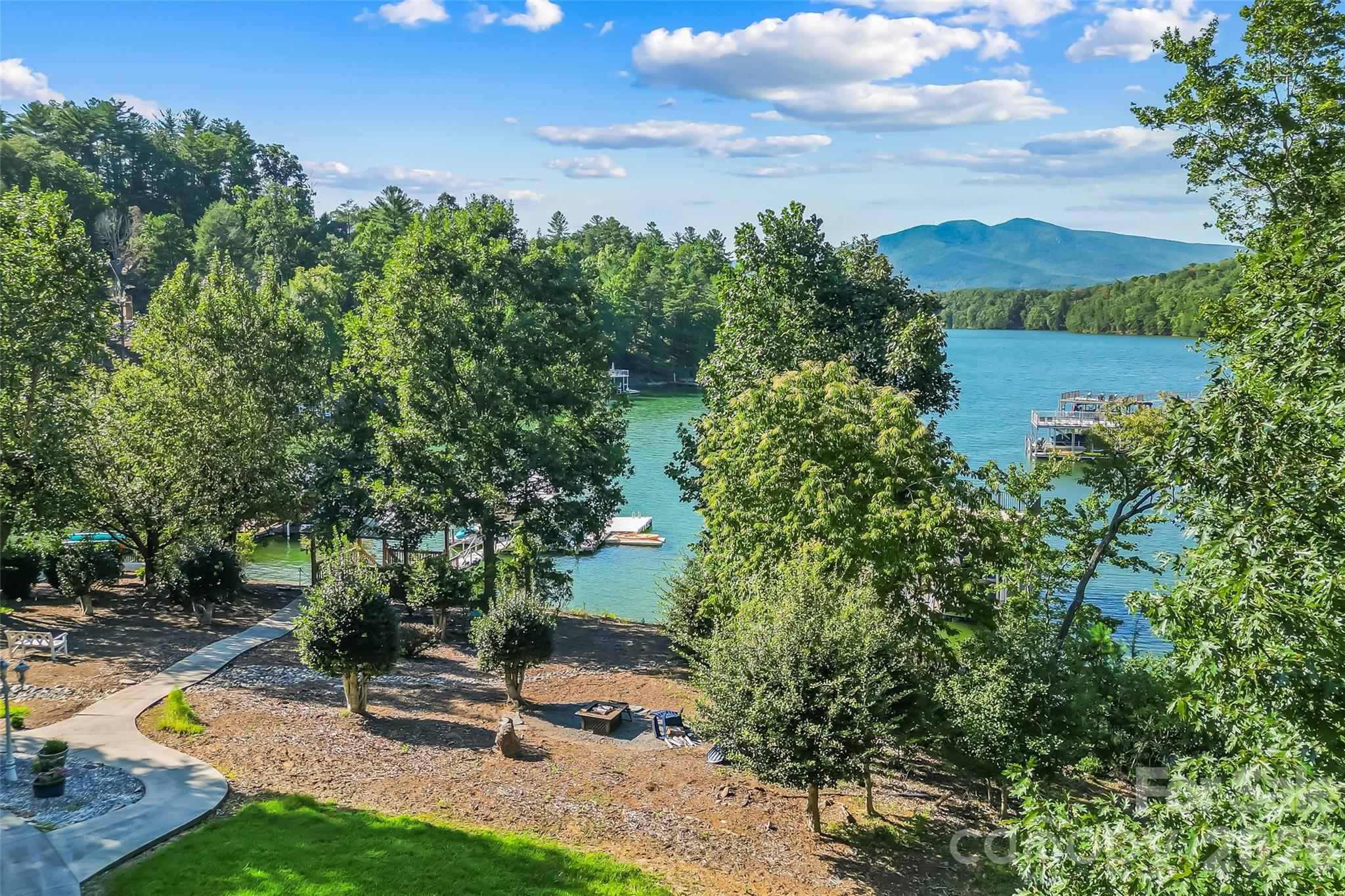705 Waters Edge Drive — Nebo