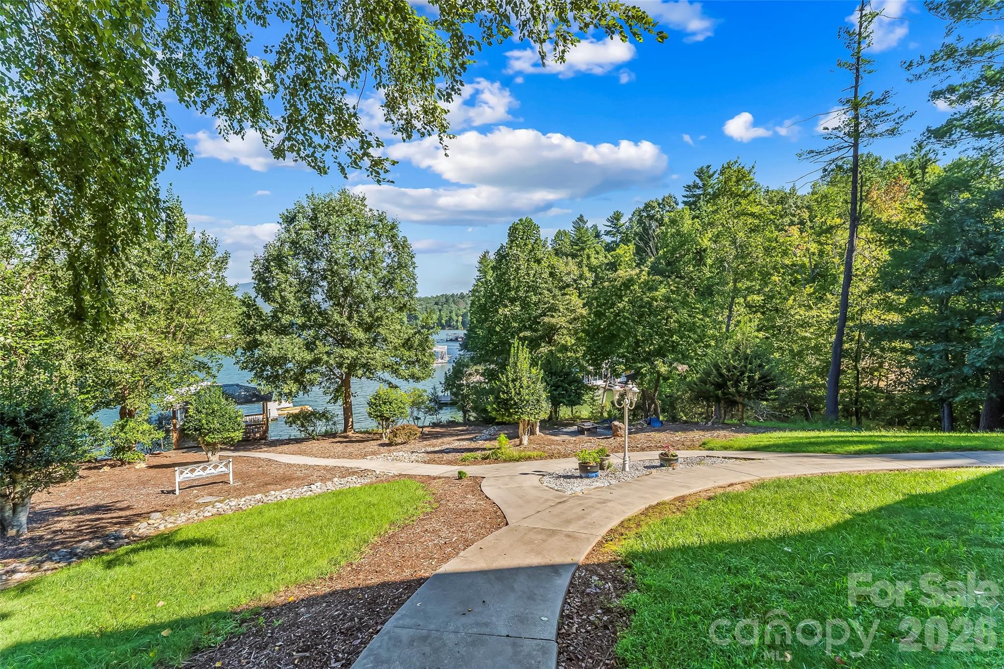 705 Waters Edge Drive — Nebo