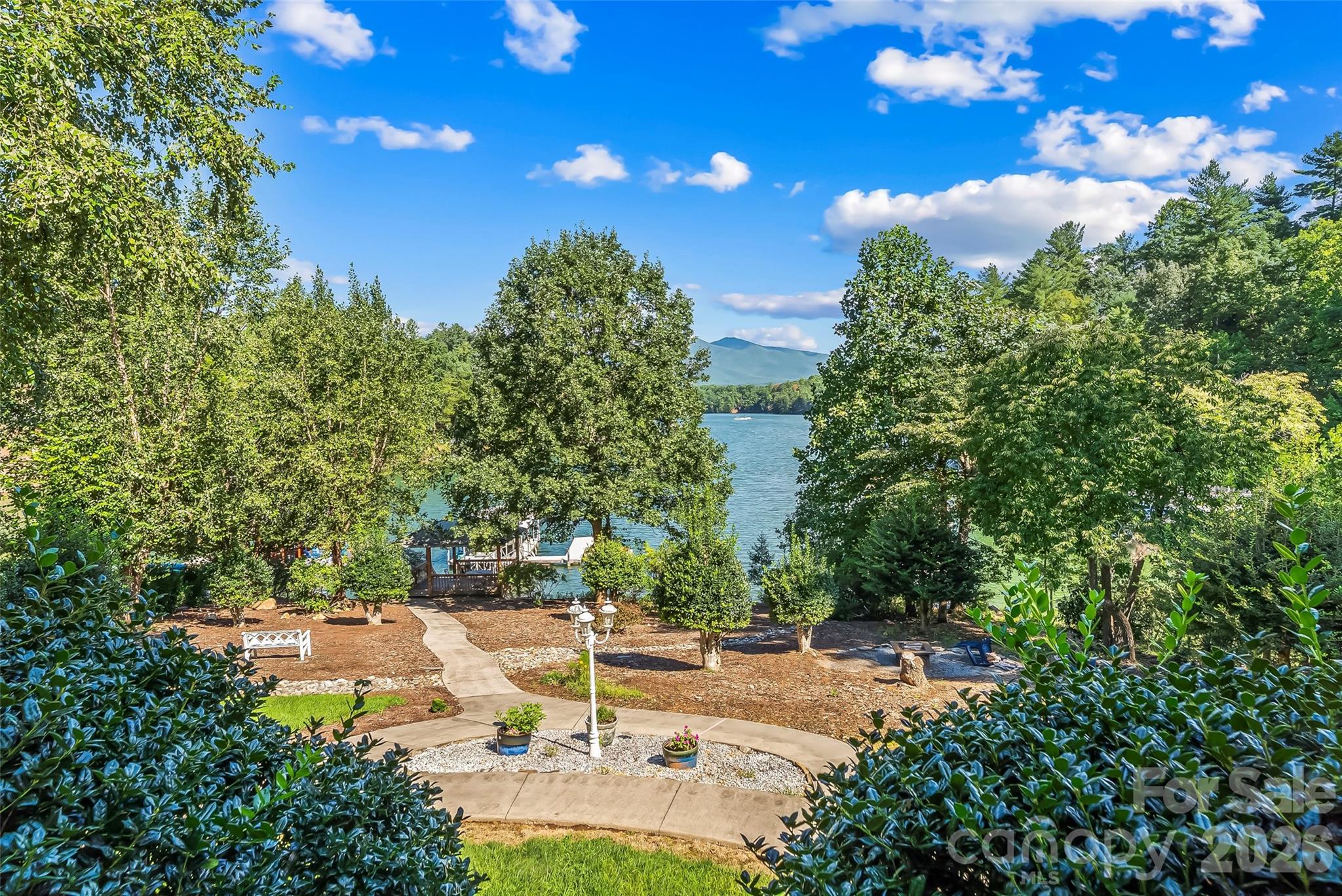 705 Waters Edge Drive — Nebo