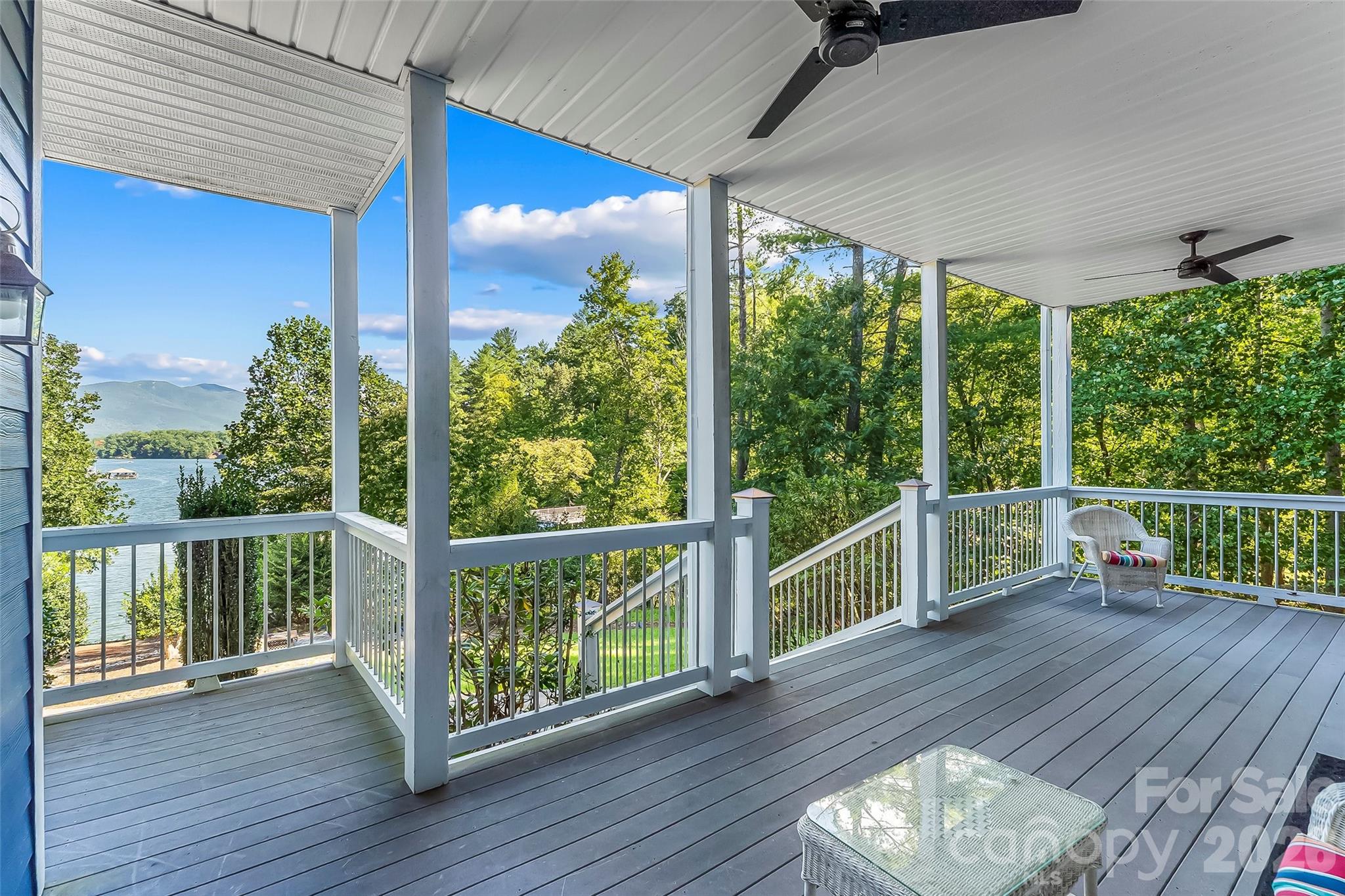 705 Waters Edge Drive — Nebo