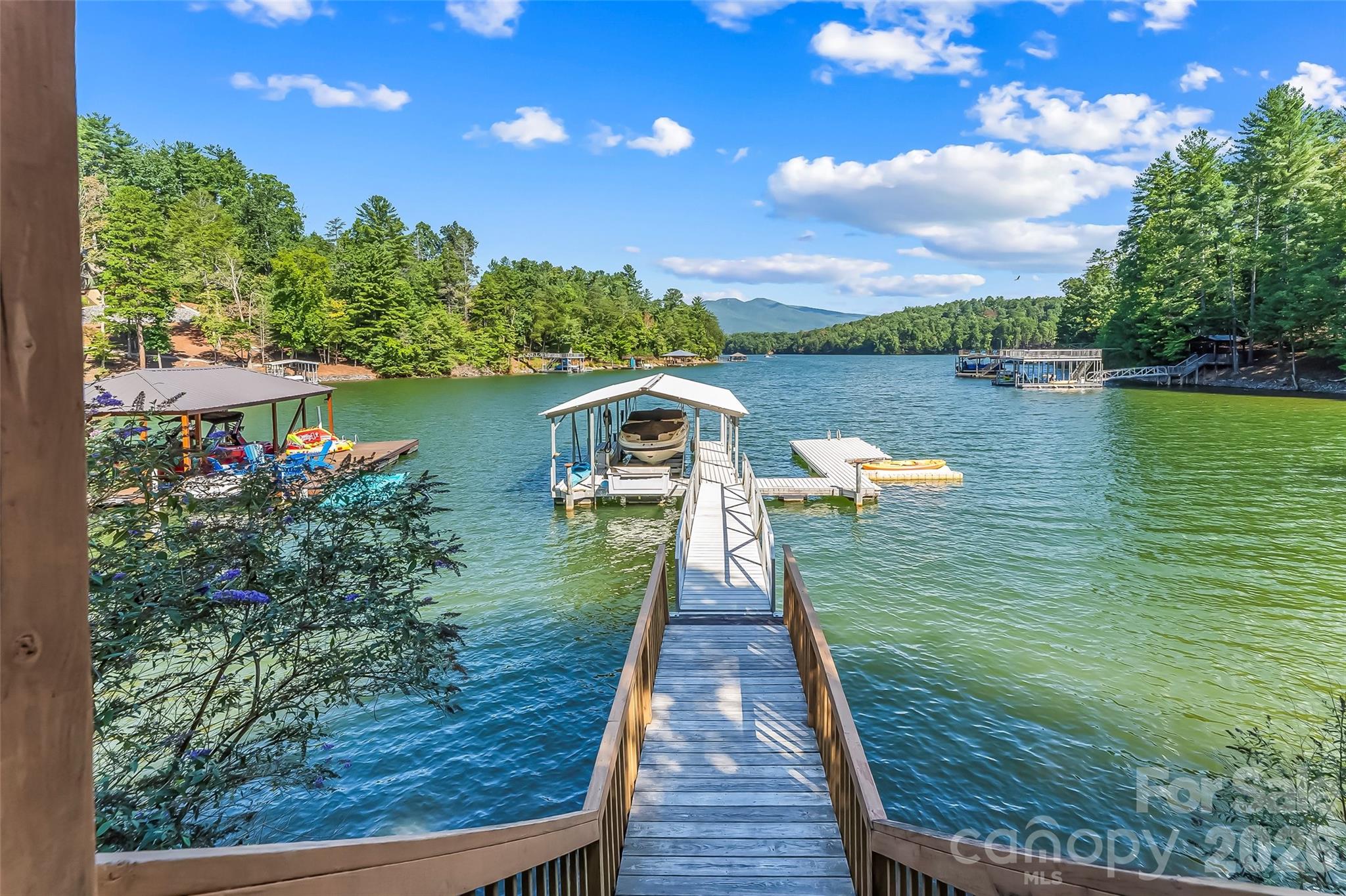 705 Waters Edge Drive — Nebo