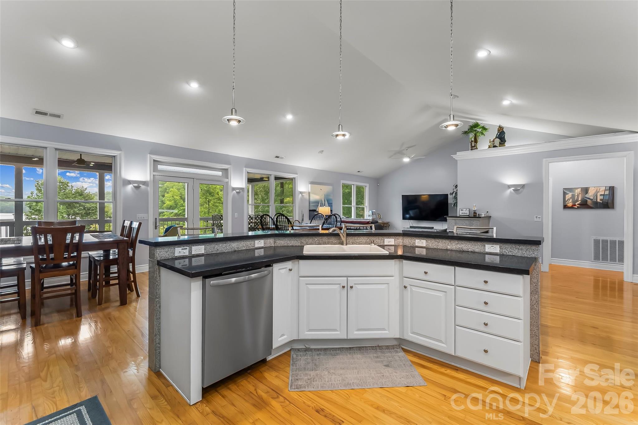 705 Waters Edge Drive — Nebo