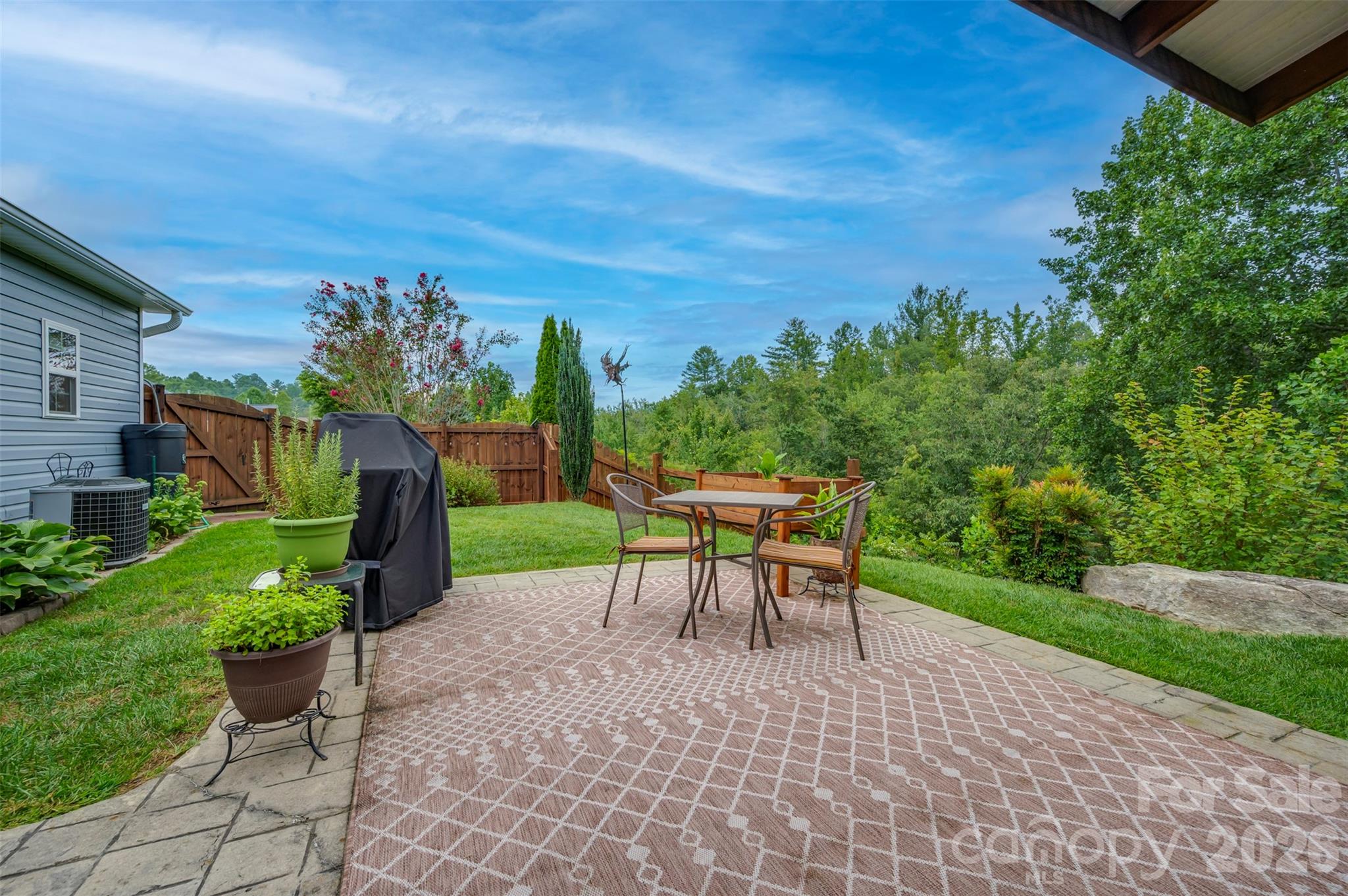 131 Creekwalk Lane — Hendersonville