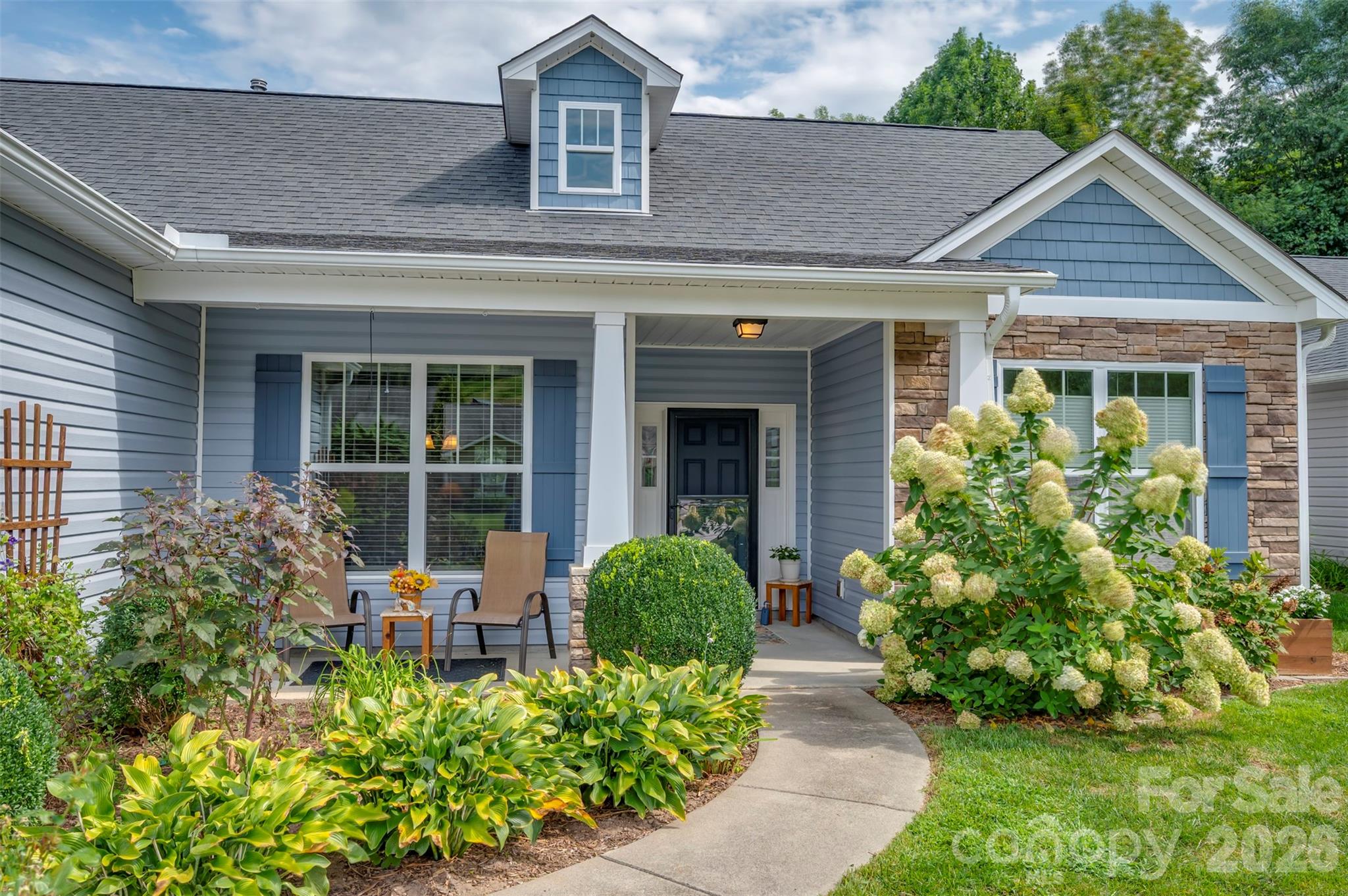131 Creekwalk Lane — Hendersonville