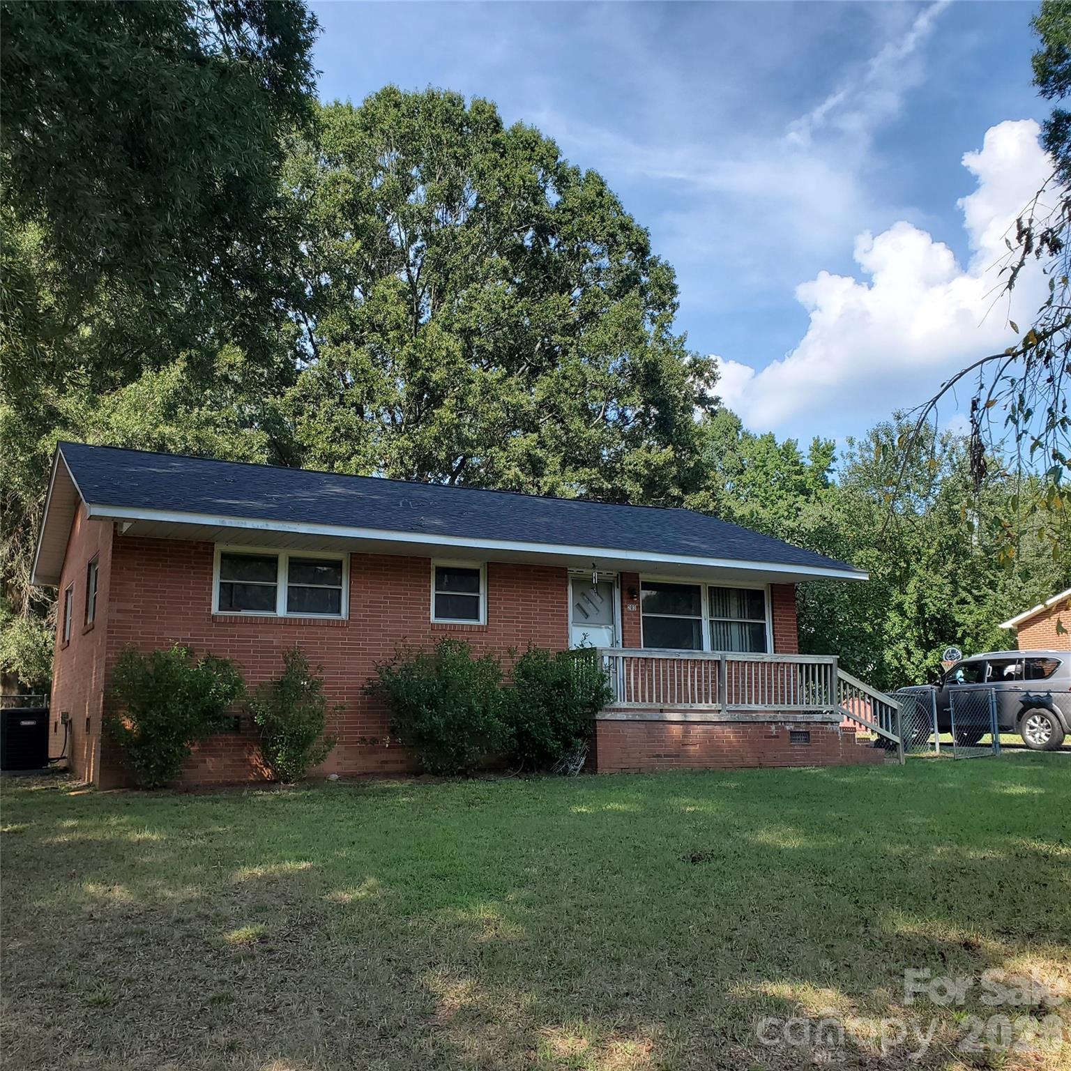 203 Dry Dock Loop — Mooresville