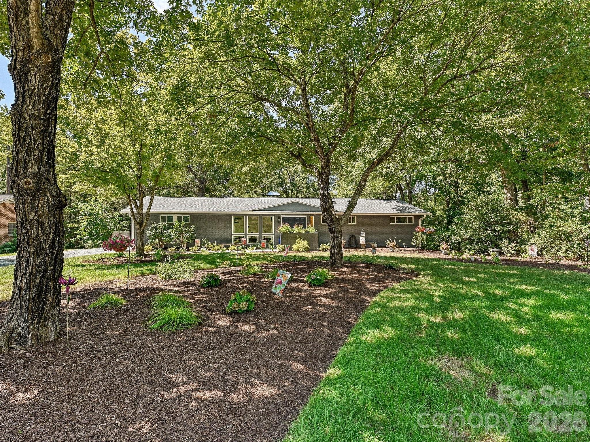 1901 Balfour Lane — Charlotte