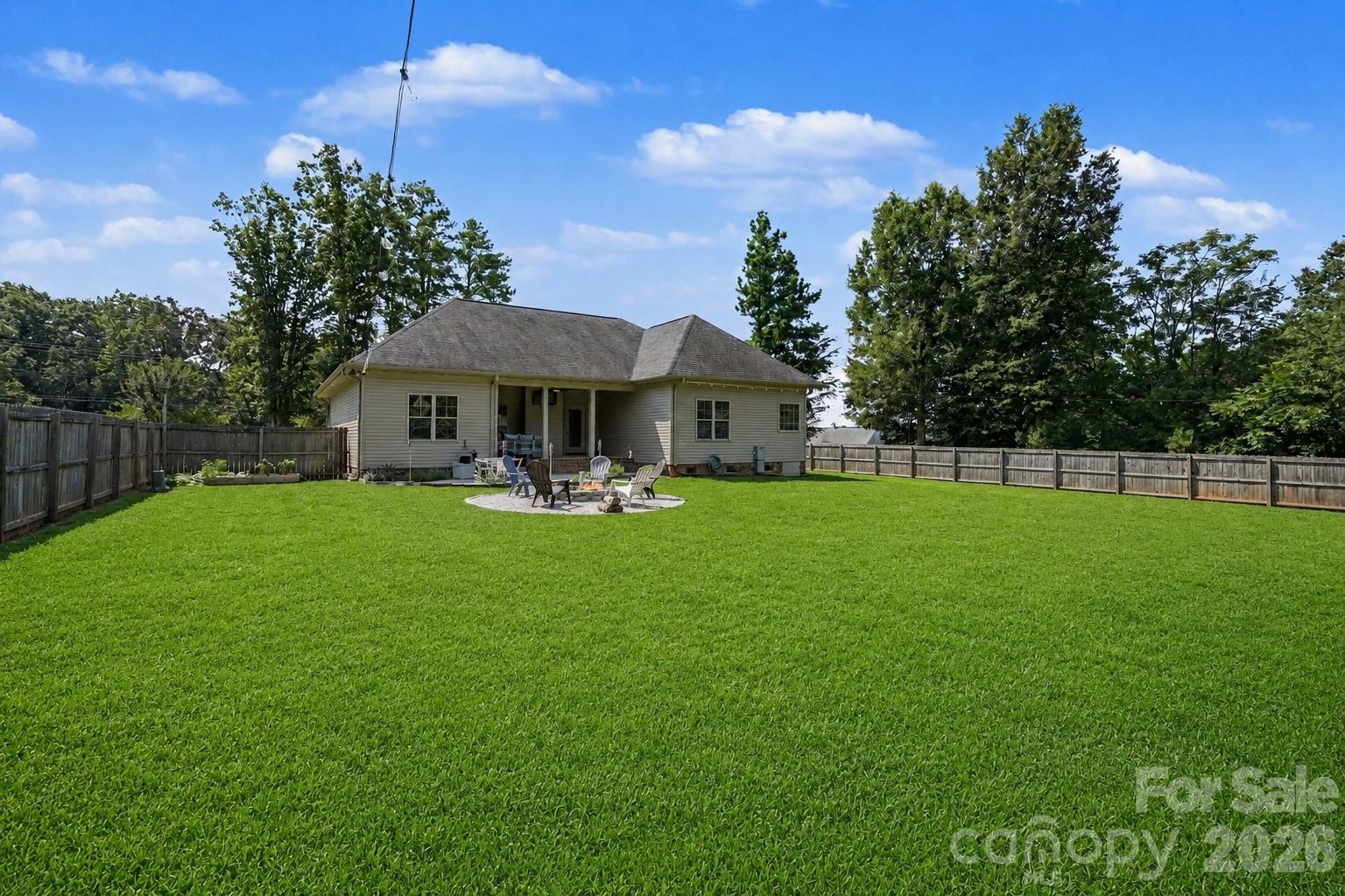 1319 Baucom Road — Monroe