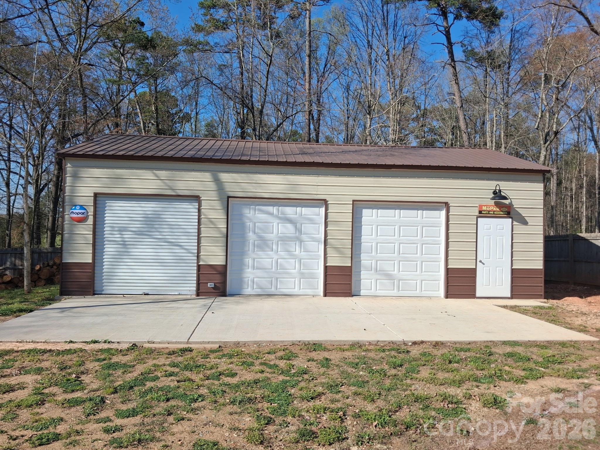 1319 Baucom Road — Monroe
