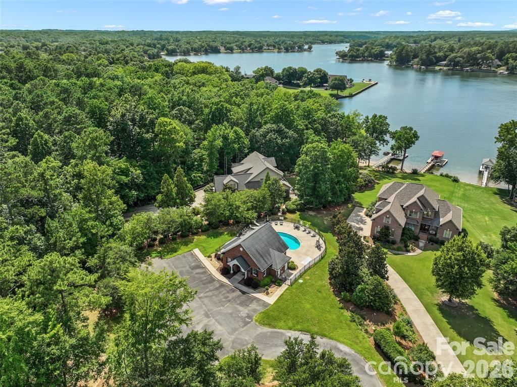 1820 Wedowee Court — Rock Hill