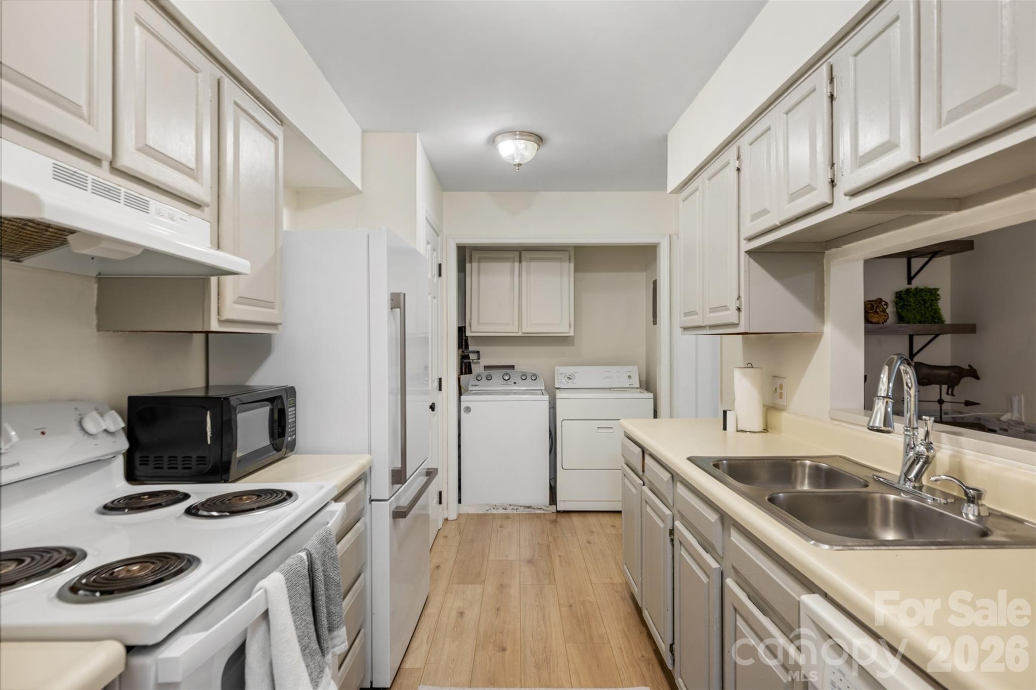 3520 Colony Crossing Drive — Charlotte
