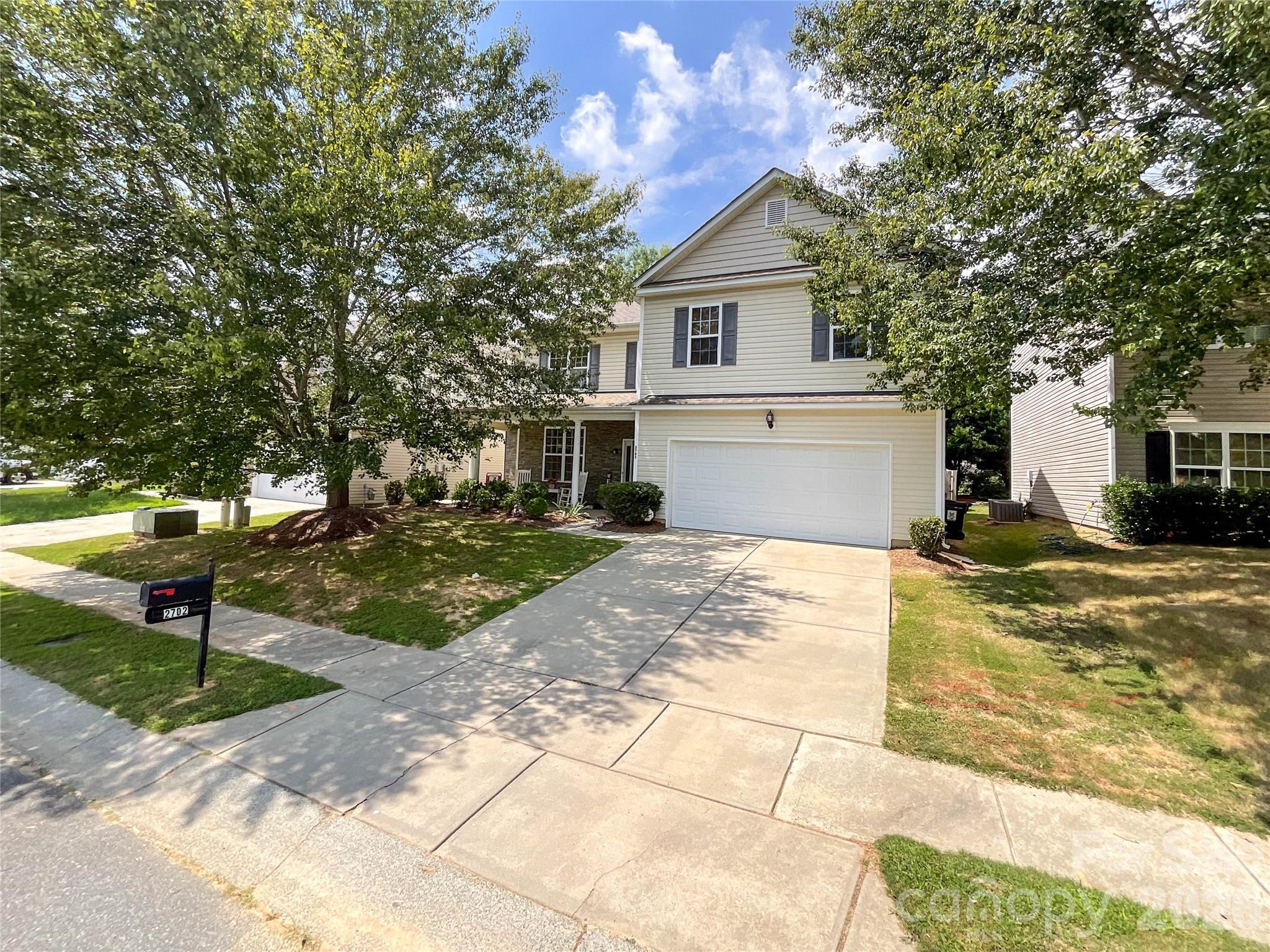 2702 Piersland Drive — Matthews