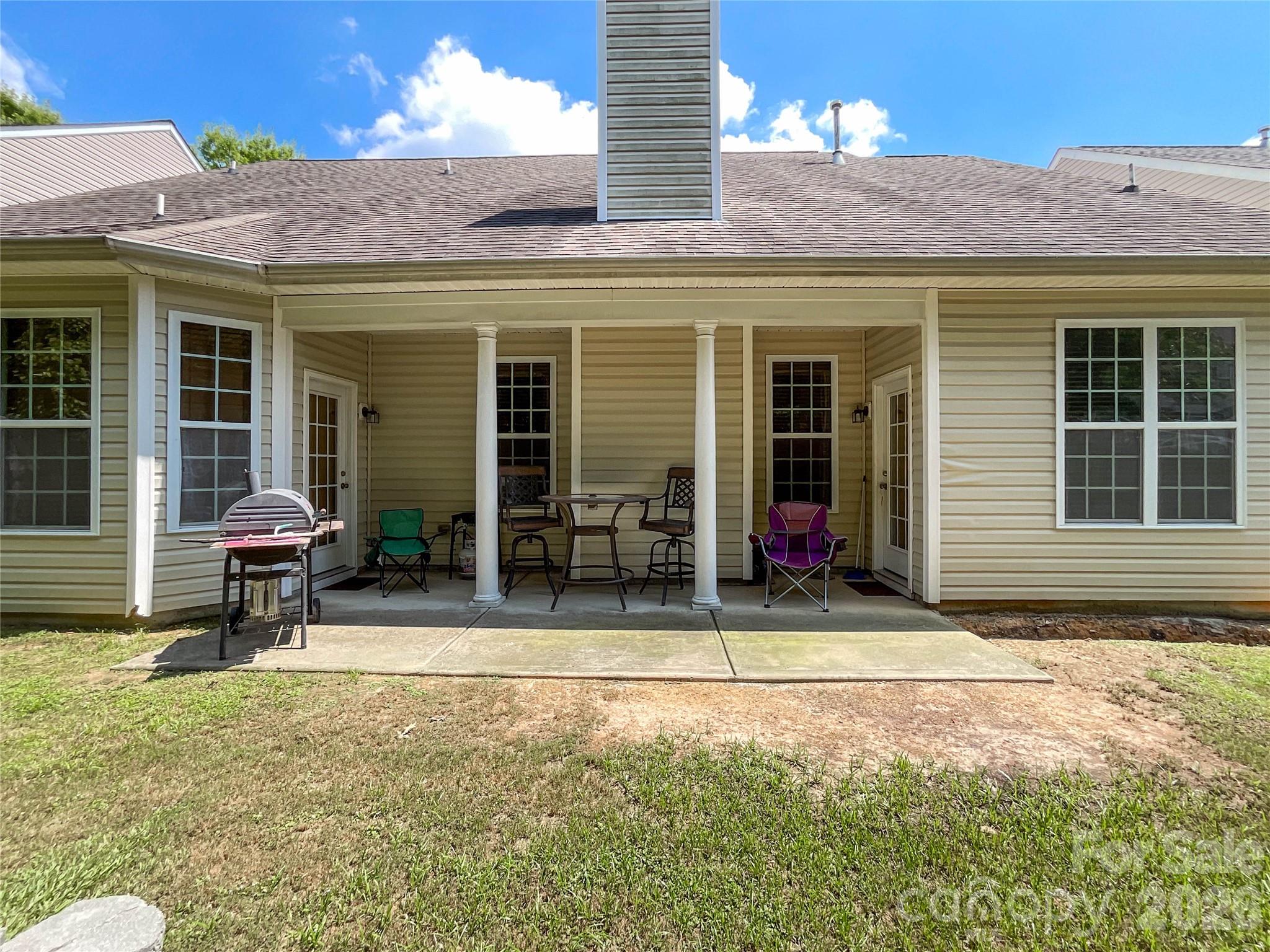 2702 Piersland Drive — Matthews