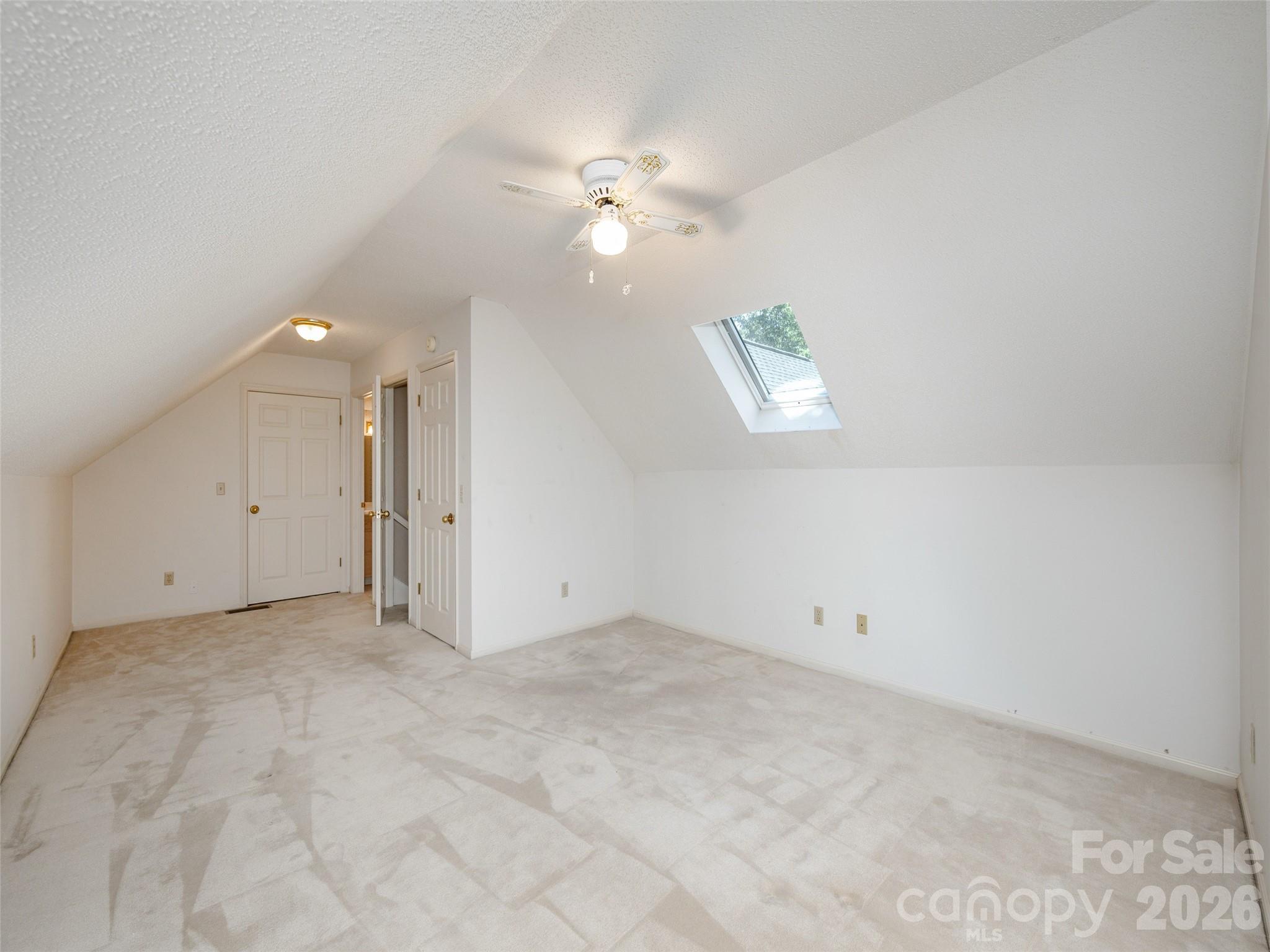 15 Glen Crest Drive — Arden