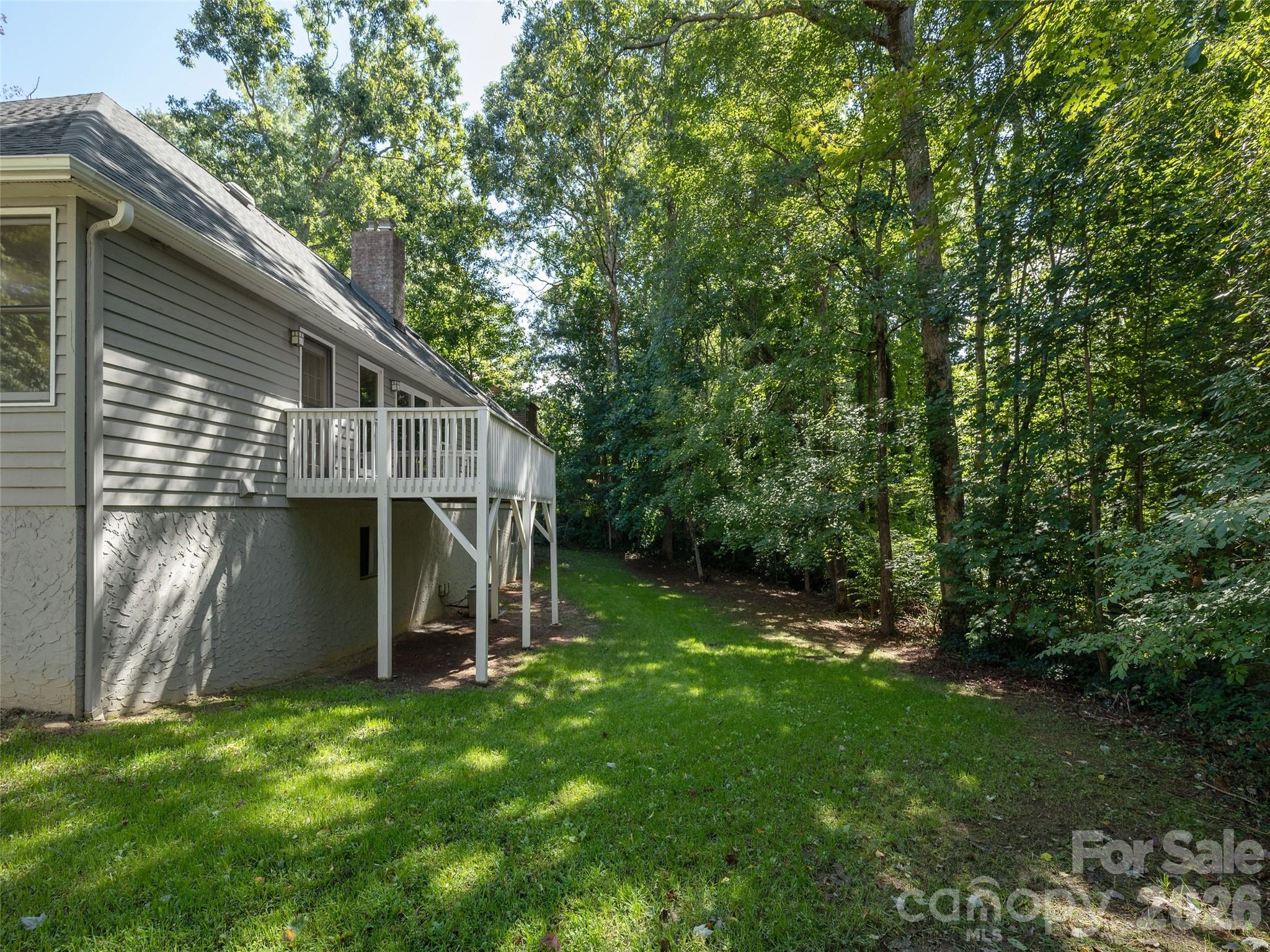 15 Glen Crest Drive — Arden