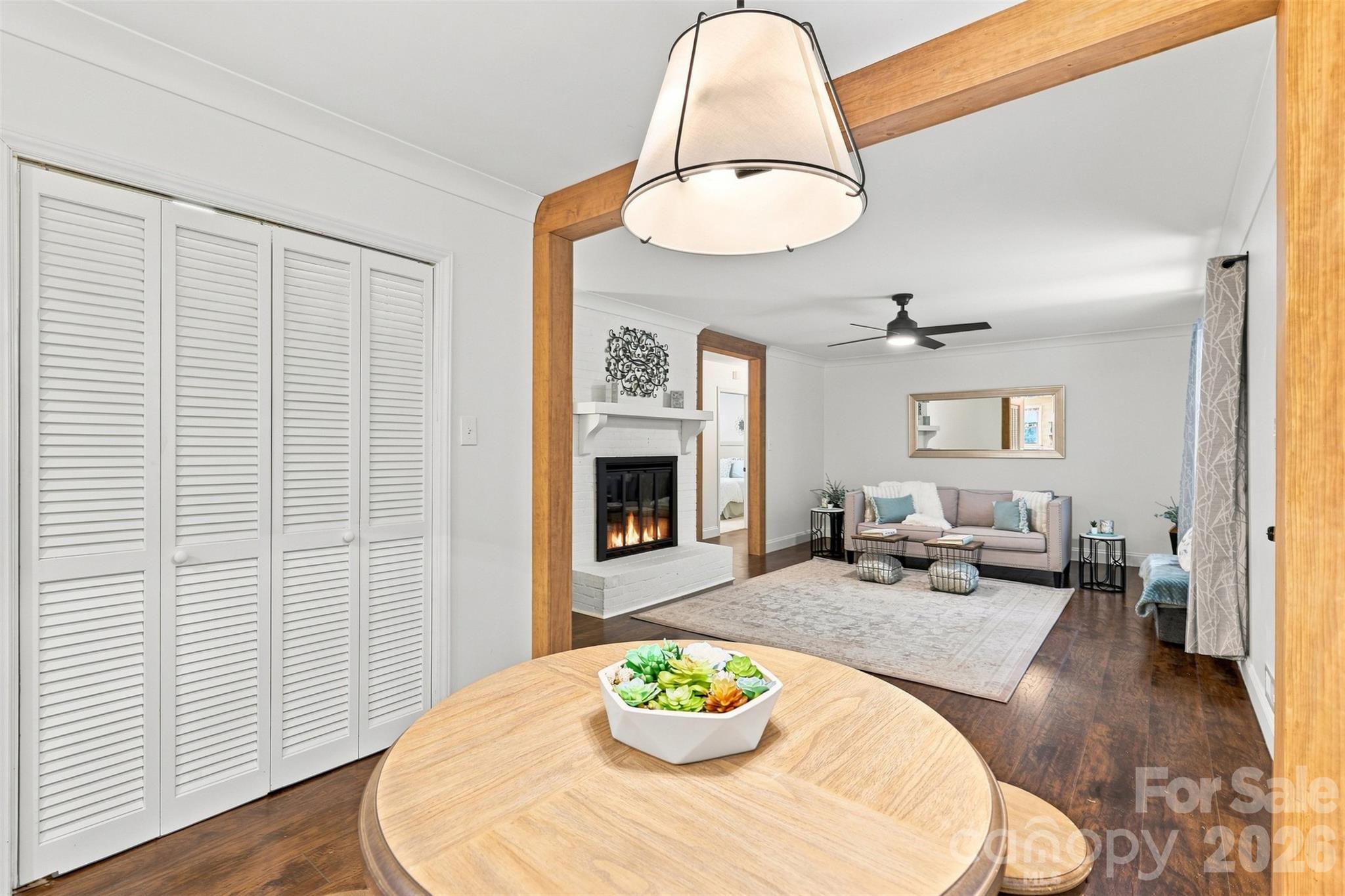 1002 Leewood Drive — Monroe