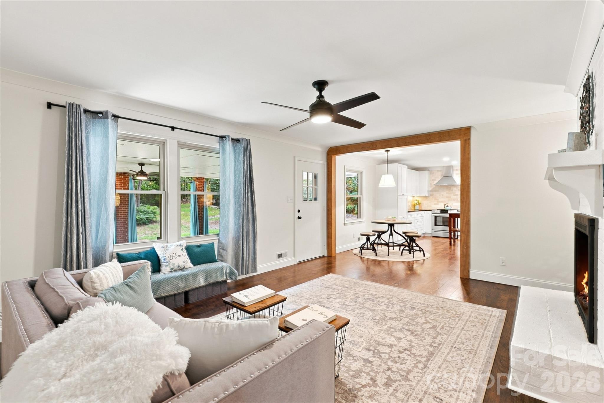 1002 Leewood Drive — Monroe
