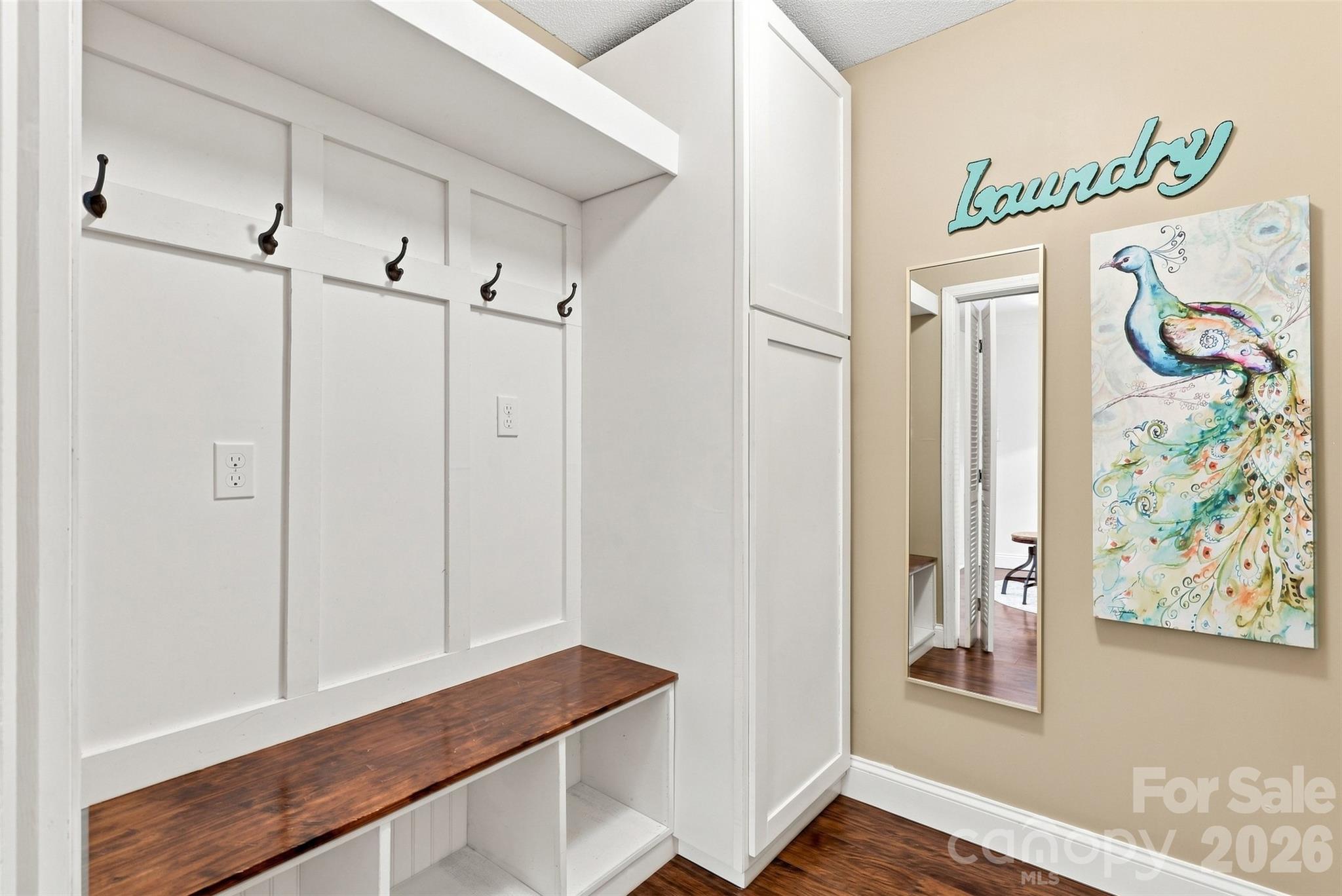 1002 Leewood Drive — Monroe