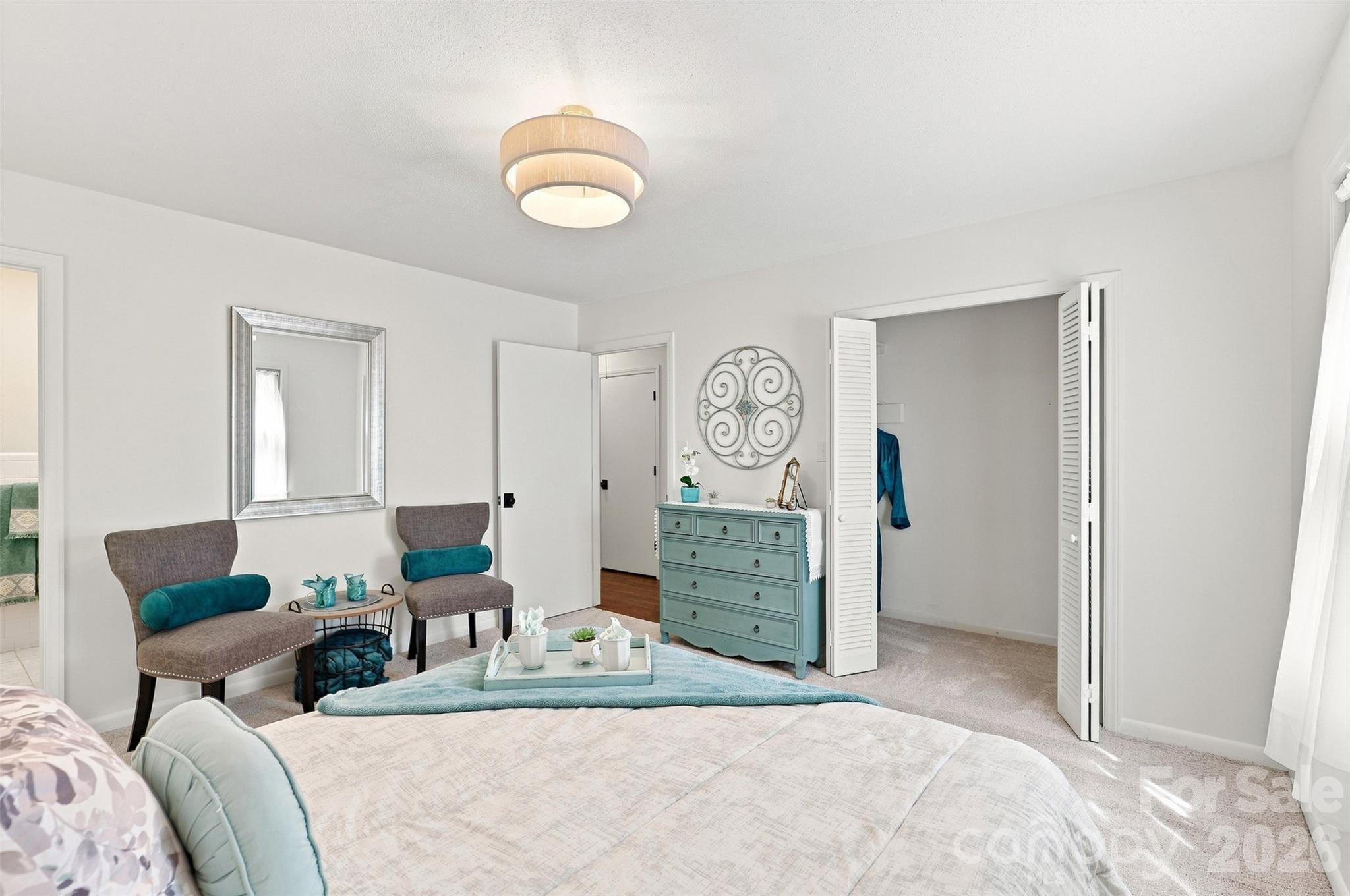 1002 Leewood Drive — Monroe