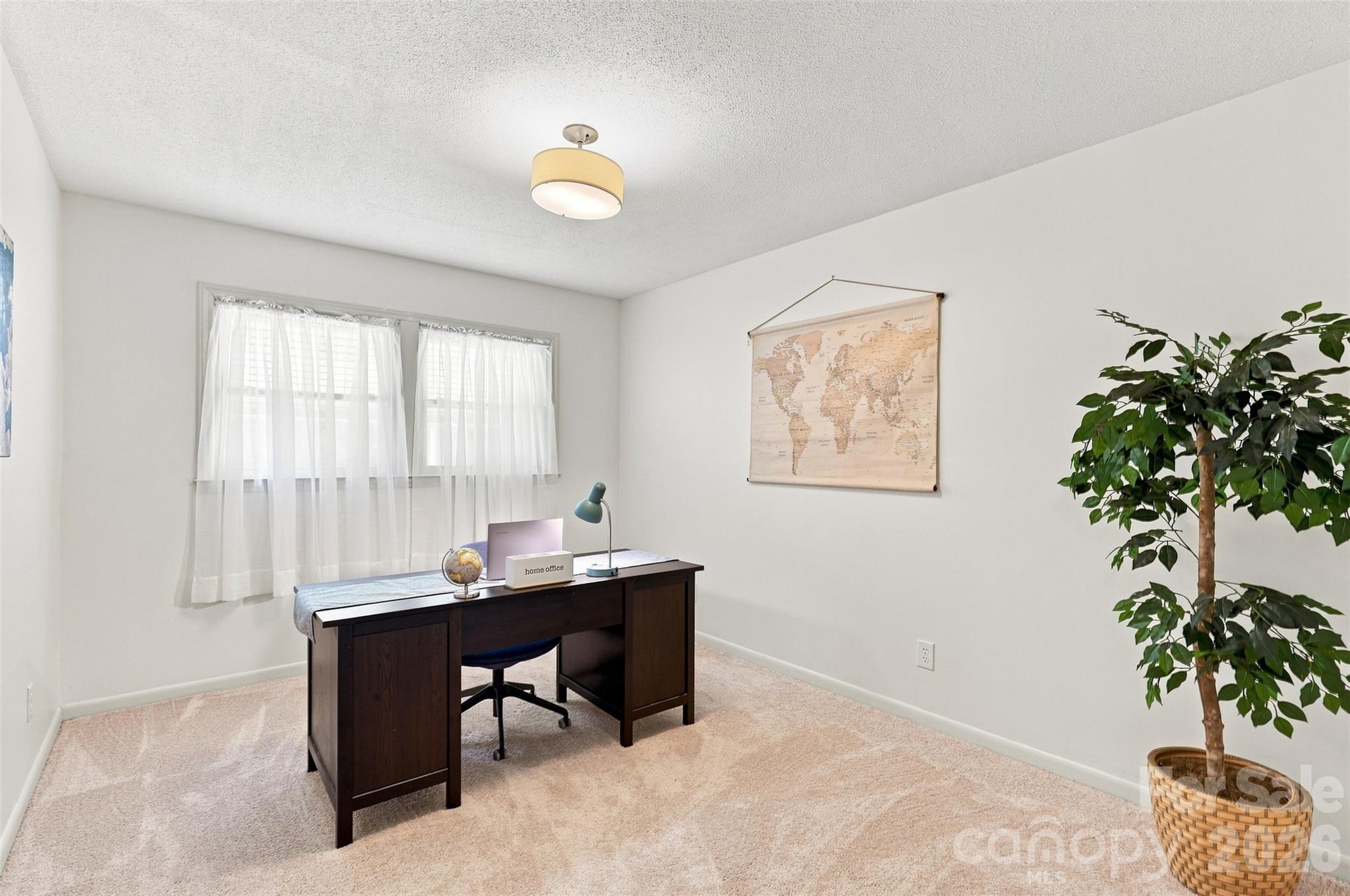 1002 Leewood Drive — Monroe