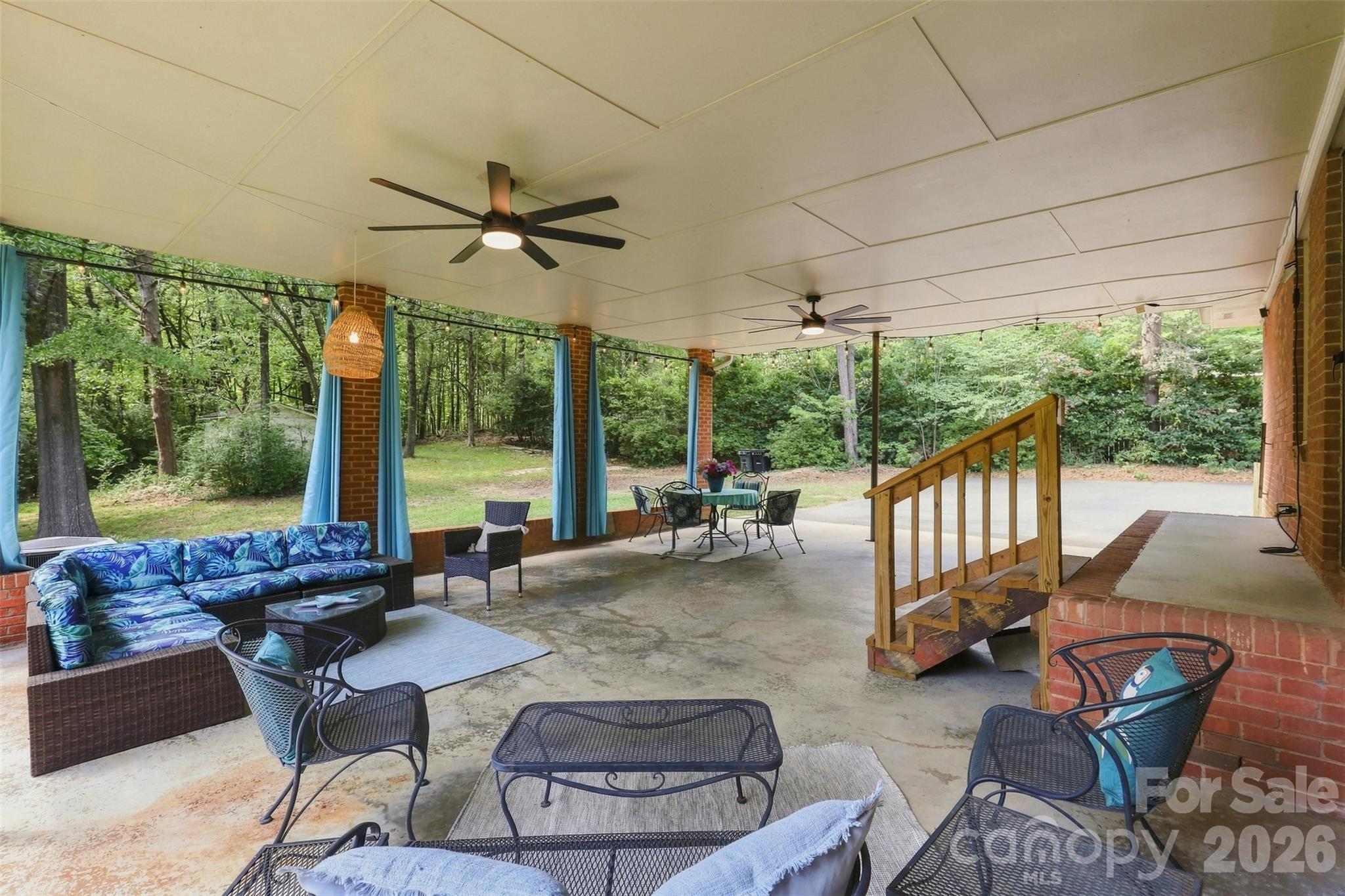 1002 Leewood Drive — Monroe