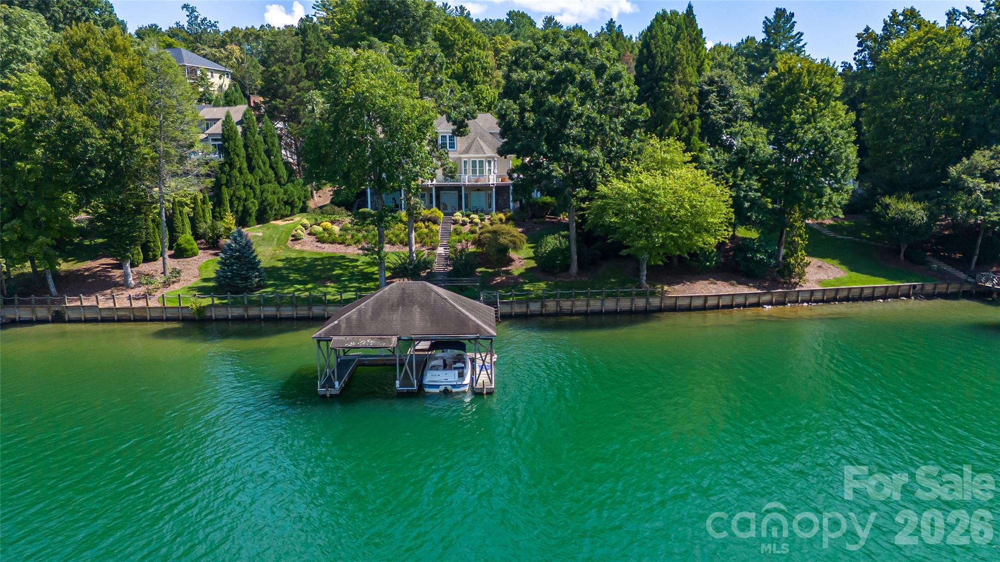 1563 Calls Lodge Court — Morganton