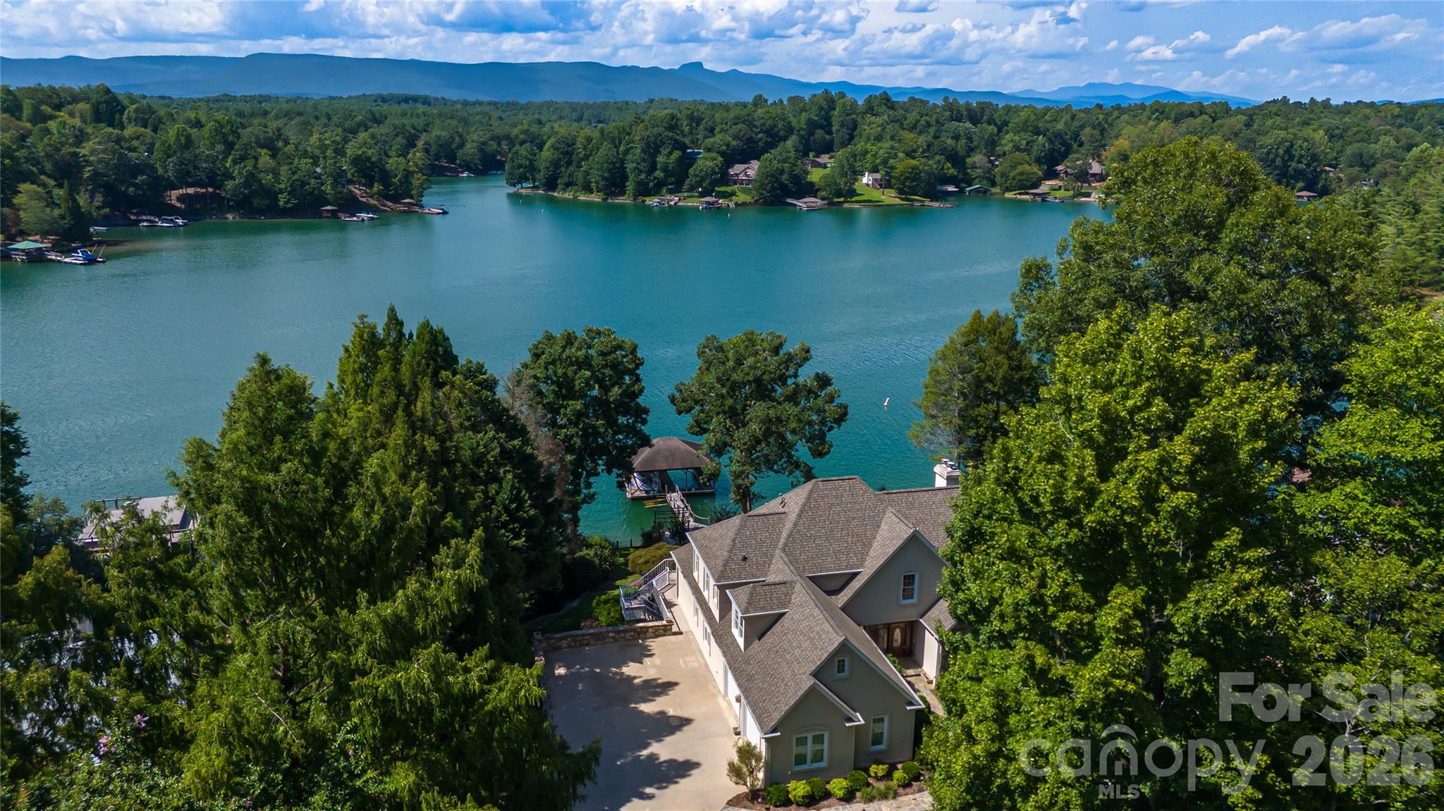 1563 Calls Lodge Court — Morganton