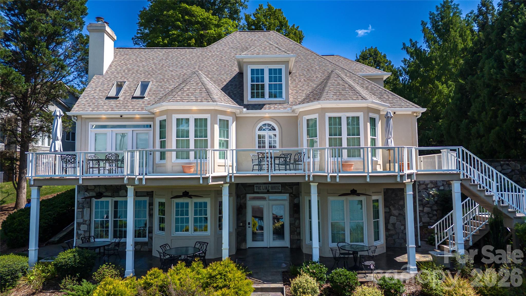 1563 Calls Lodge Court — Morganton