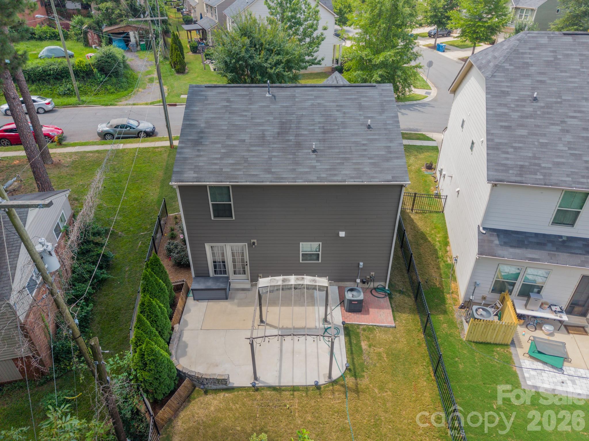 1829 Evergreen Drive — Charlotte