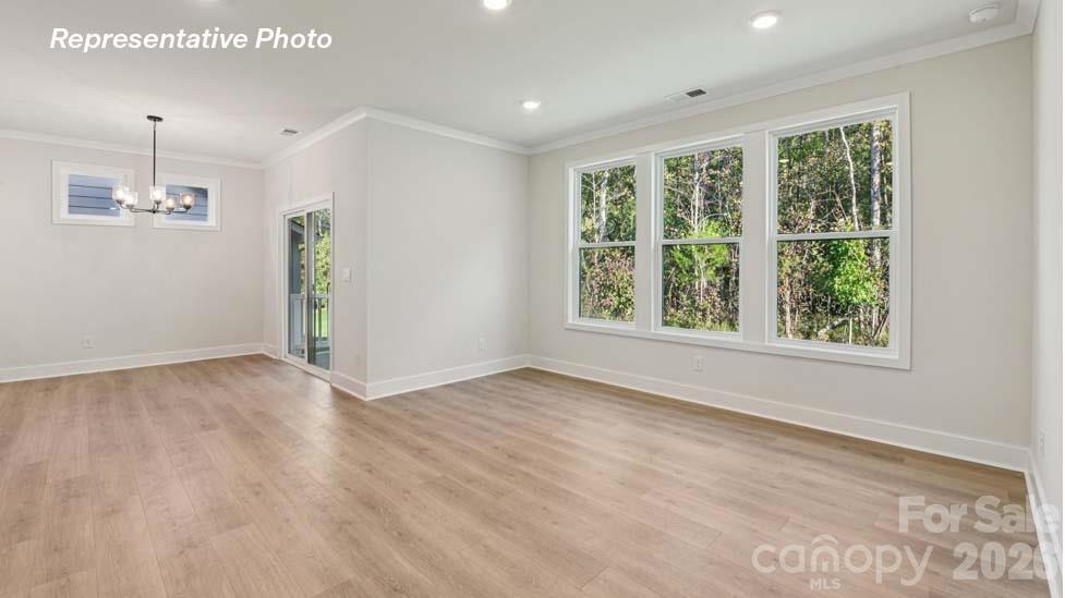 3253 Oberon Street — York