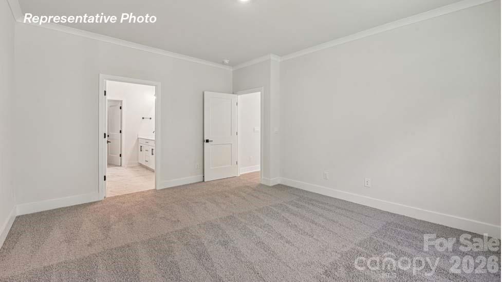 3253 Oberon Street — York