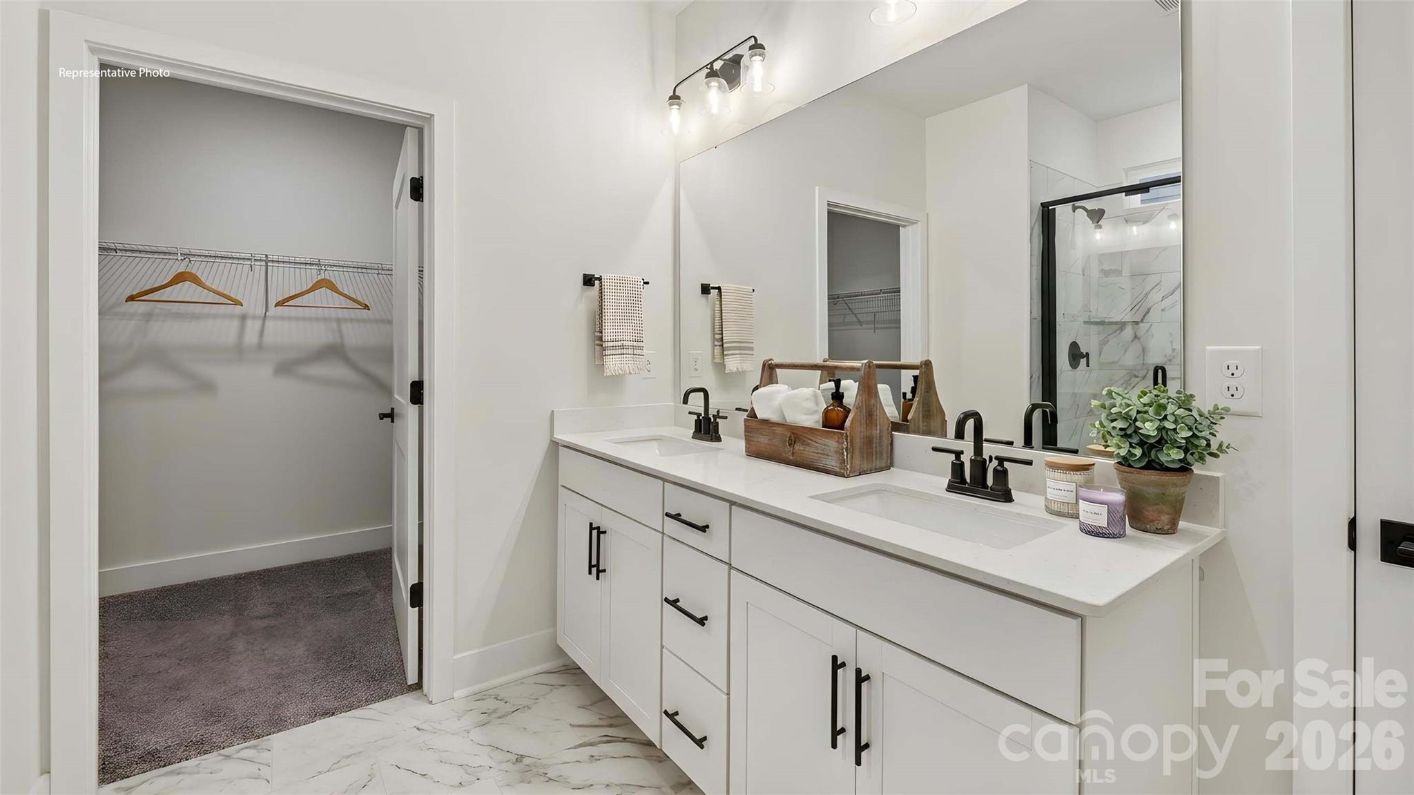 3253 Oberon Street — York