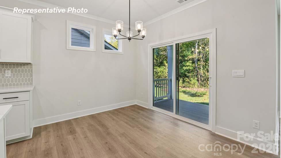 3253 Oberon Street — York
