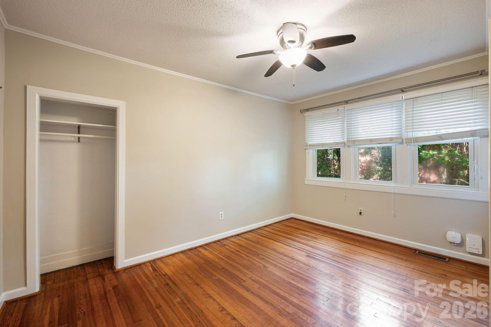 441 8th Avenue Drive NW — Hickory