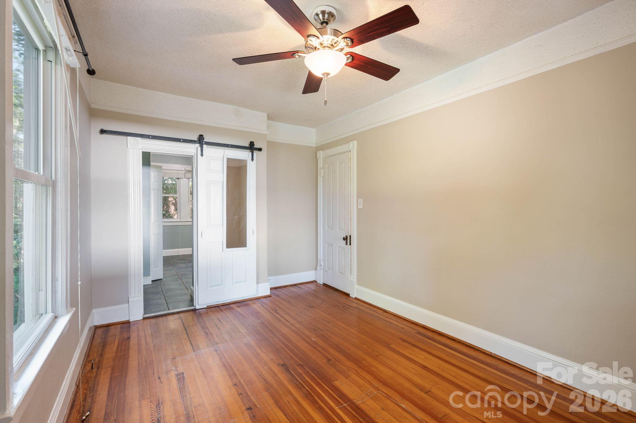 441 8th Avenue Drive NW — Hickory